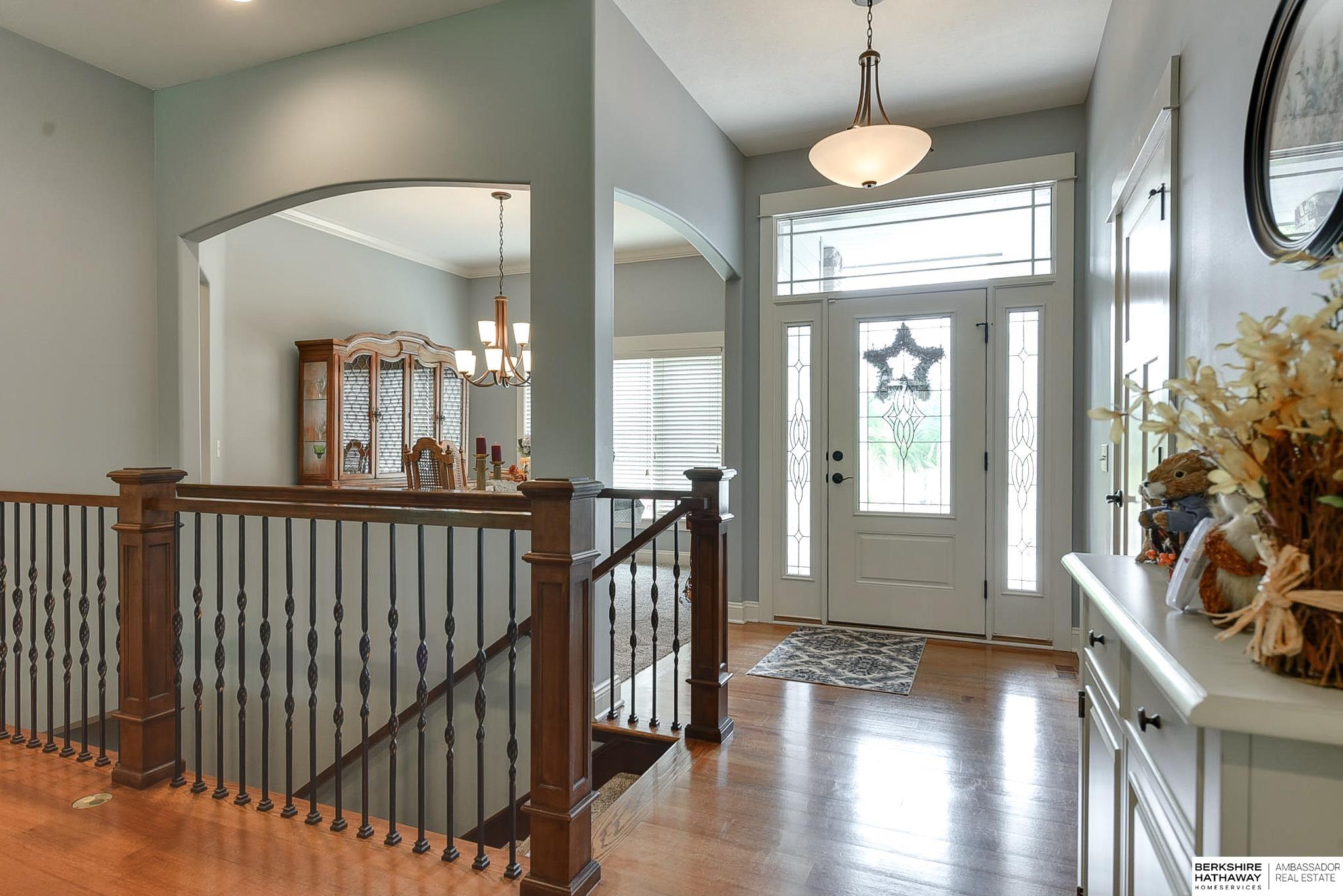 Elkhorn, Nebraska 68022, United States, 4 Bedrooms Bedrooms, ,3 BathroomsBathrooms,Residential,Pending,9315