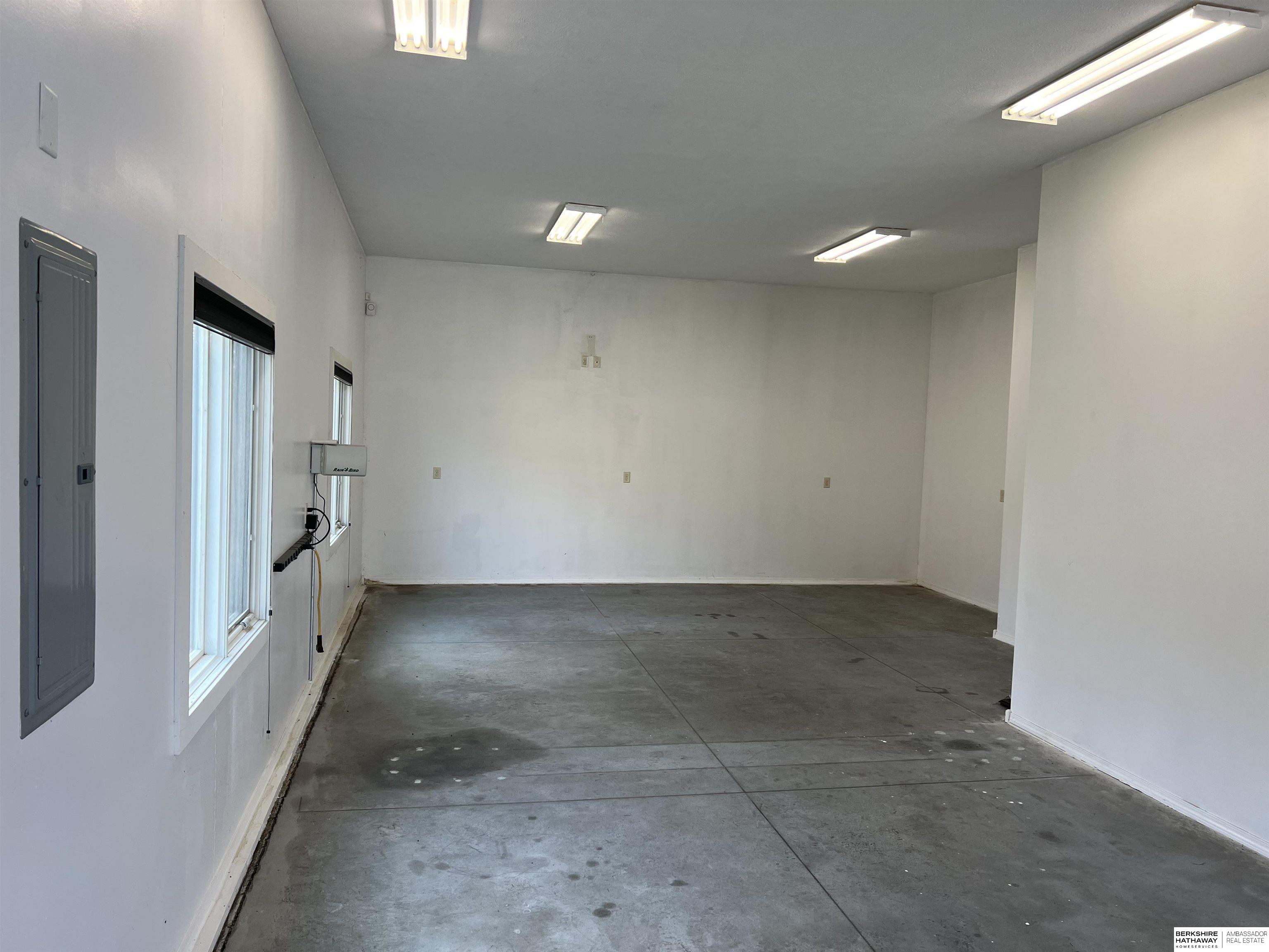 Elkhorn, Nebraska 68022, United States, 4 Bedrooms Bedrooms, ,3 BathroomsBathrooms,Residential,Pending,9315