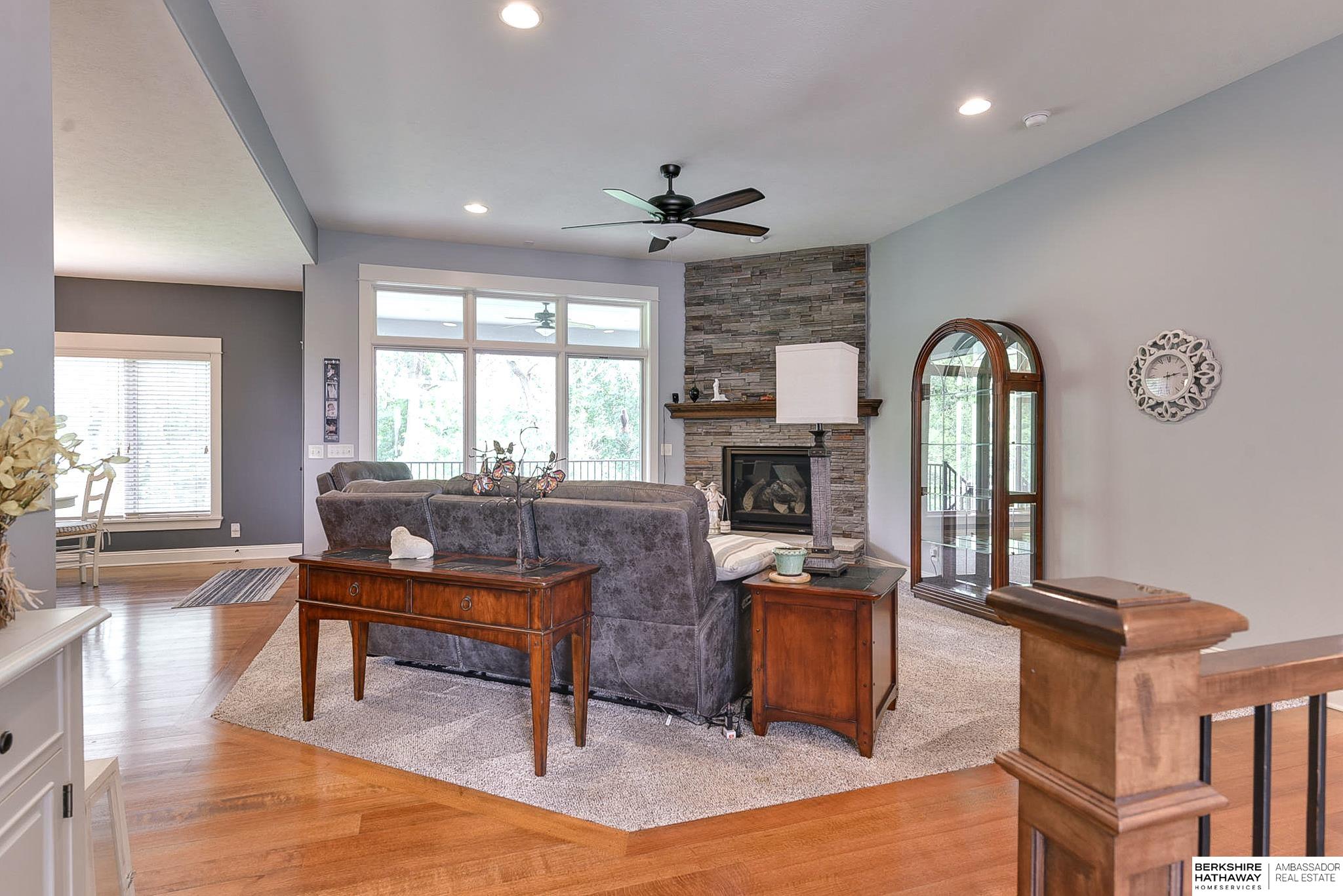 Elkhorn, Nebraska 68022, United States, 4 Bedrooms Bedrooms, ,3 BathroomsBathrooms,Residential,Pending,9315