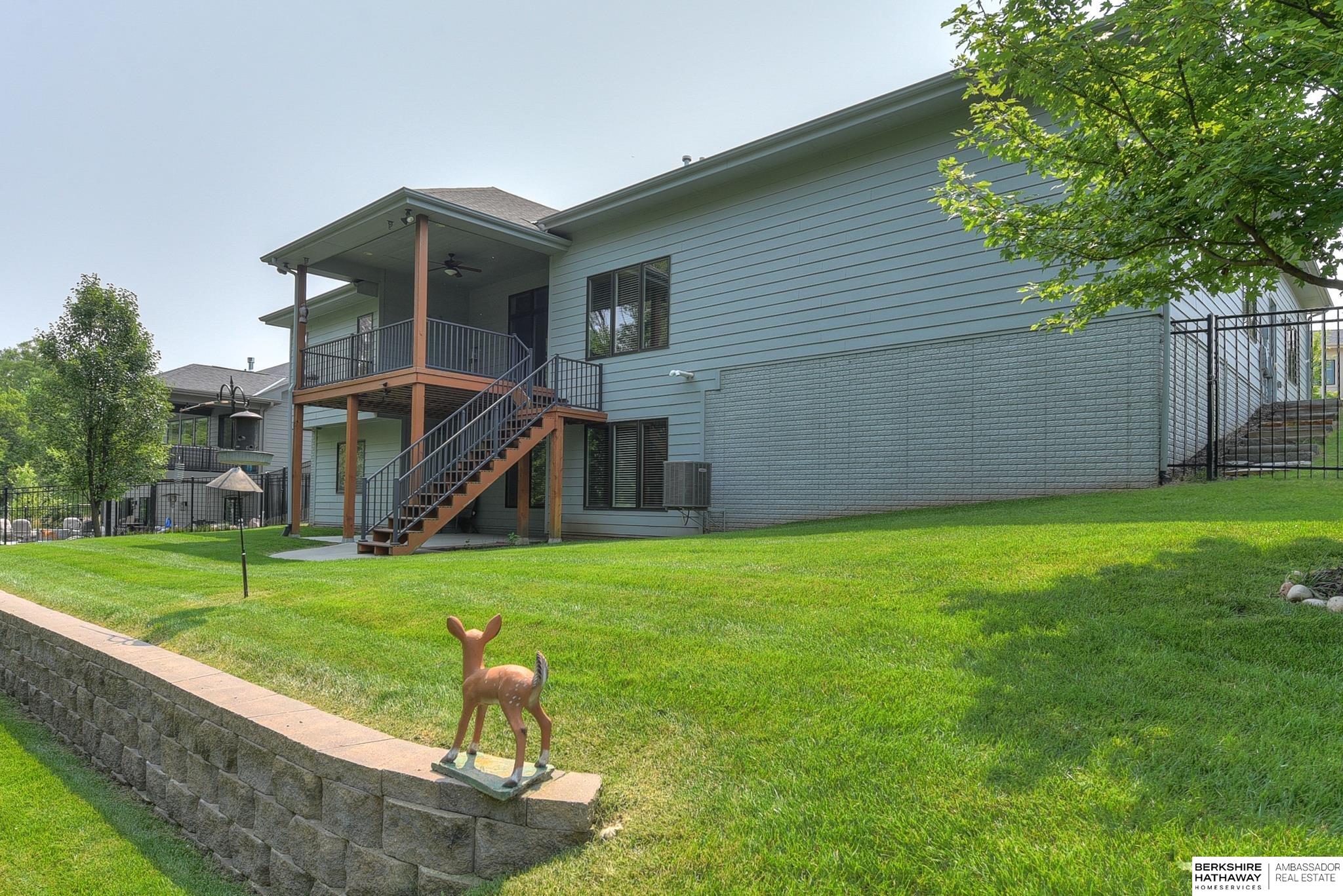 Elkhorn, Nebraska 68022, United States, 4 Bedrooms Bedrooms, ,3 BathroomsBathrooms,Residential,Pending,9315