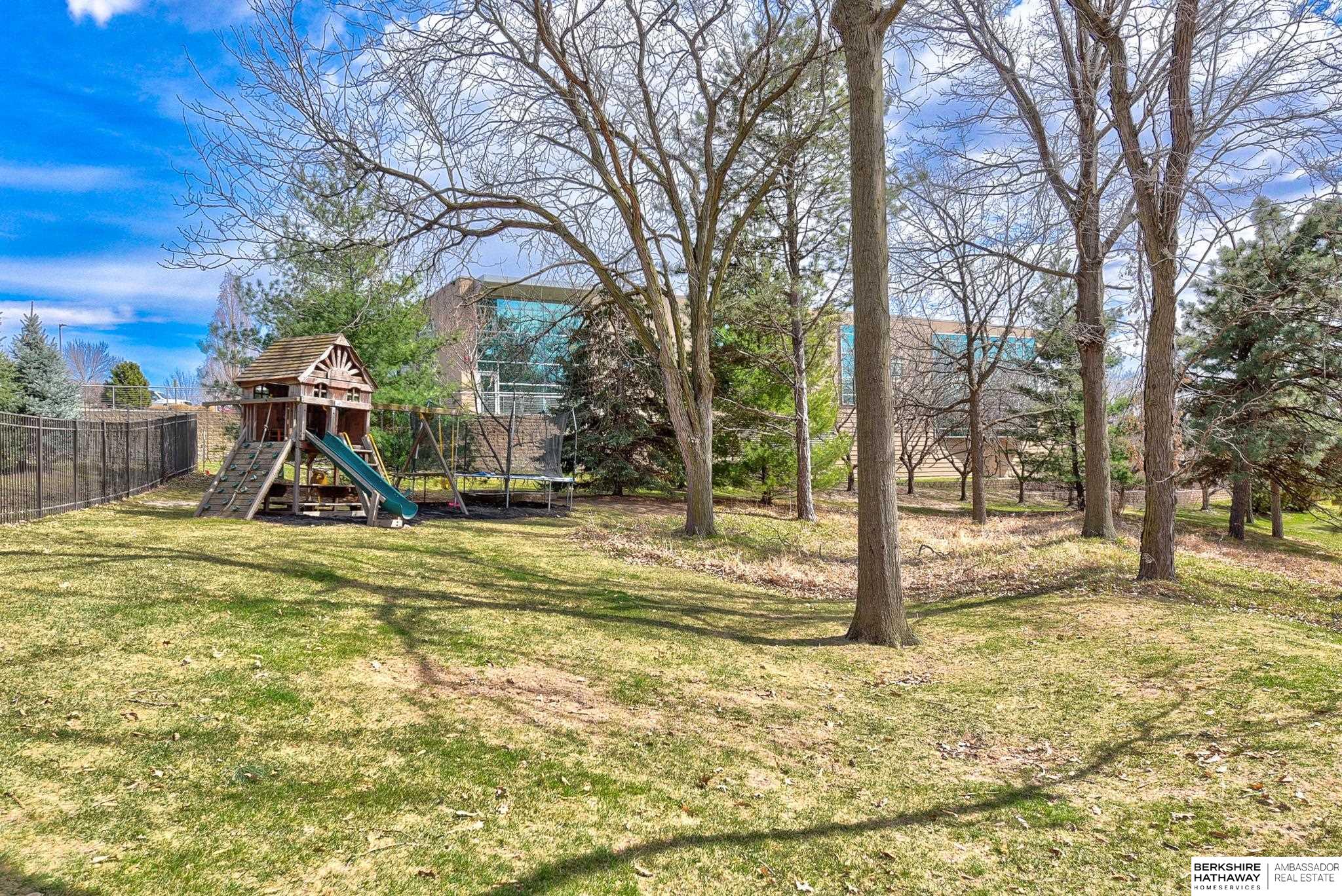 Omaha, Nebraska 68130, United States, 6 Bedrooms Bedrooms, ,7 BathroomsBathrooms,Residential,Active,93664