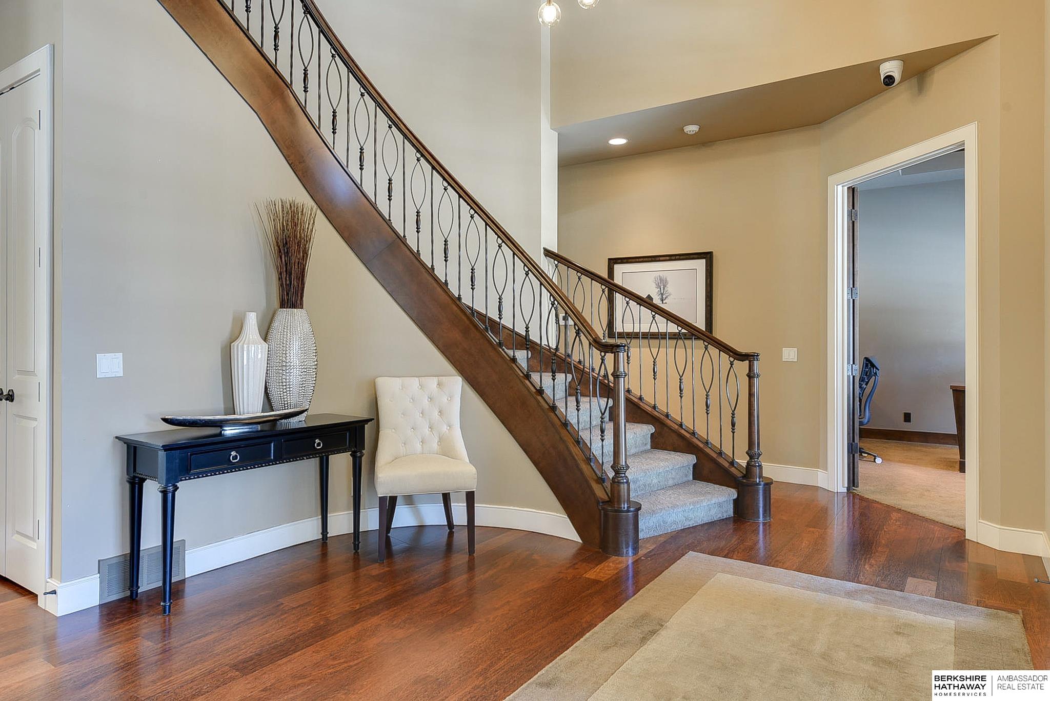 Omaha, Nebraska 68130, United States, 6 Bedrooms Bedrooms, ,7 BathroomsBathrooms,Residential,Active,93664