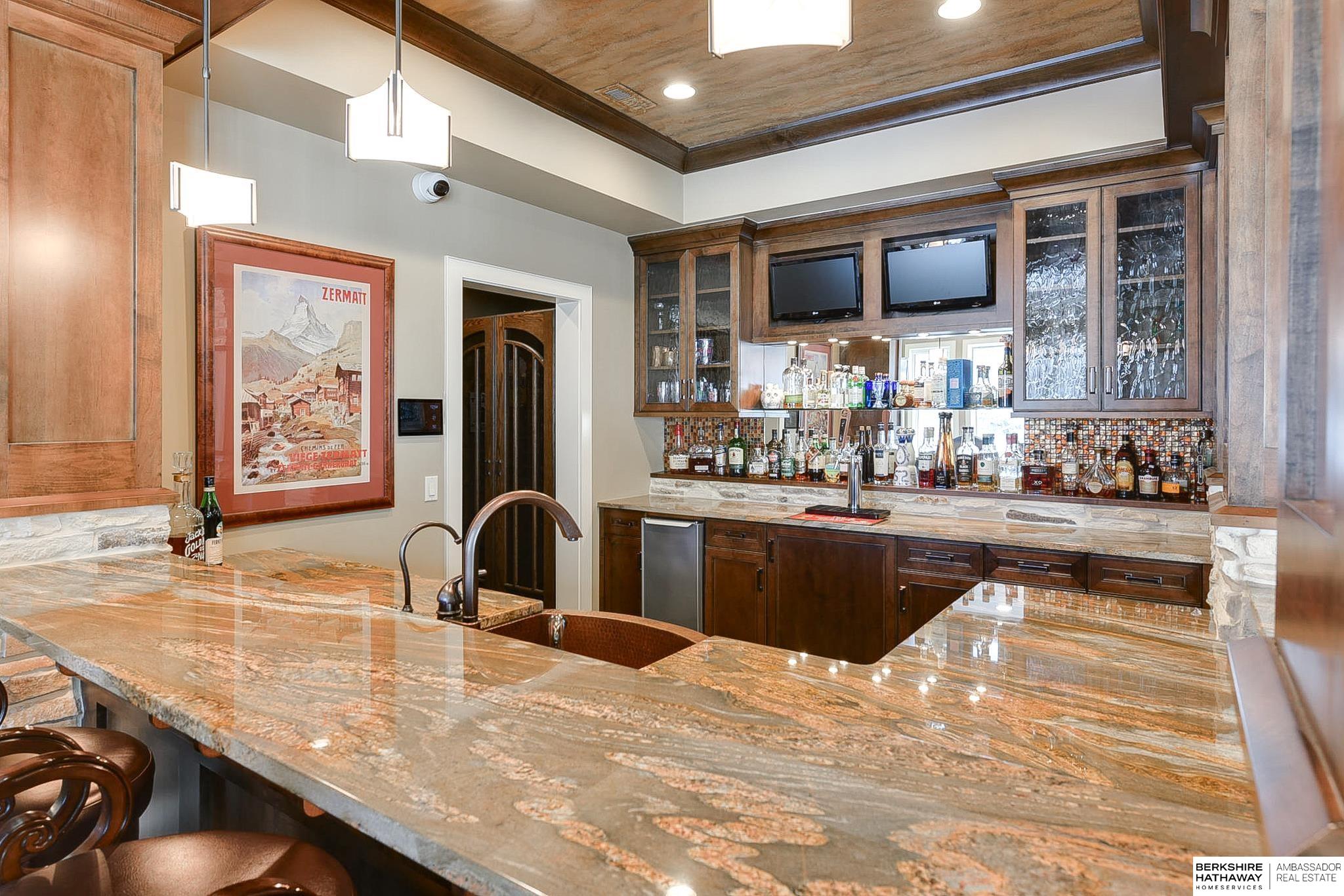 Omaha, Nebraska 68130, United States, 6 Bedrooms Bedrooms, ,7 BathroomsBathrooms,Residential,Active,93664