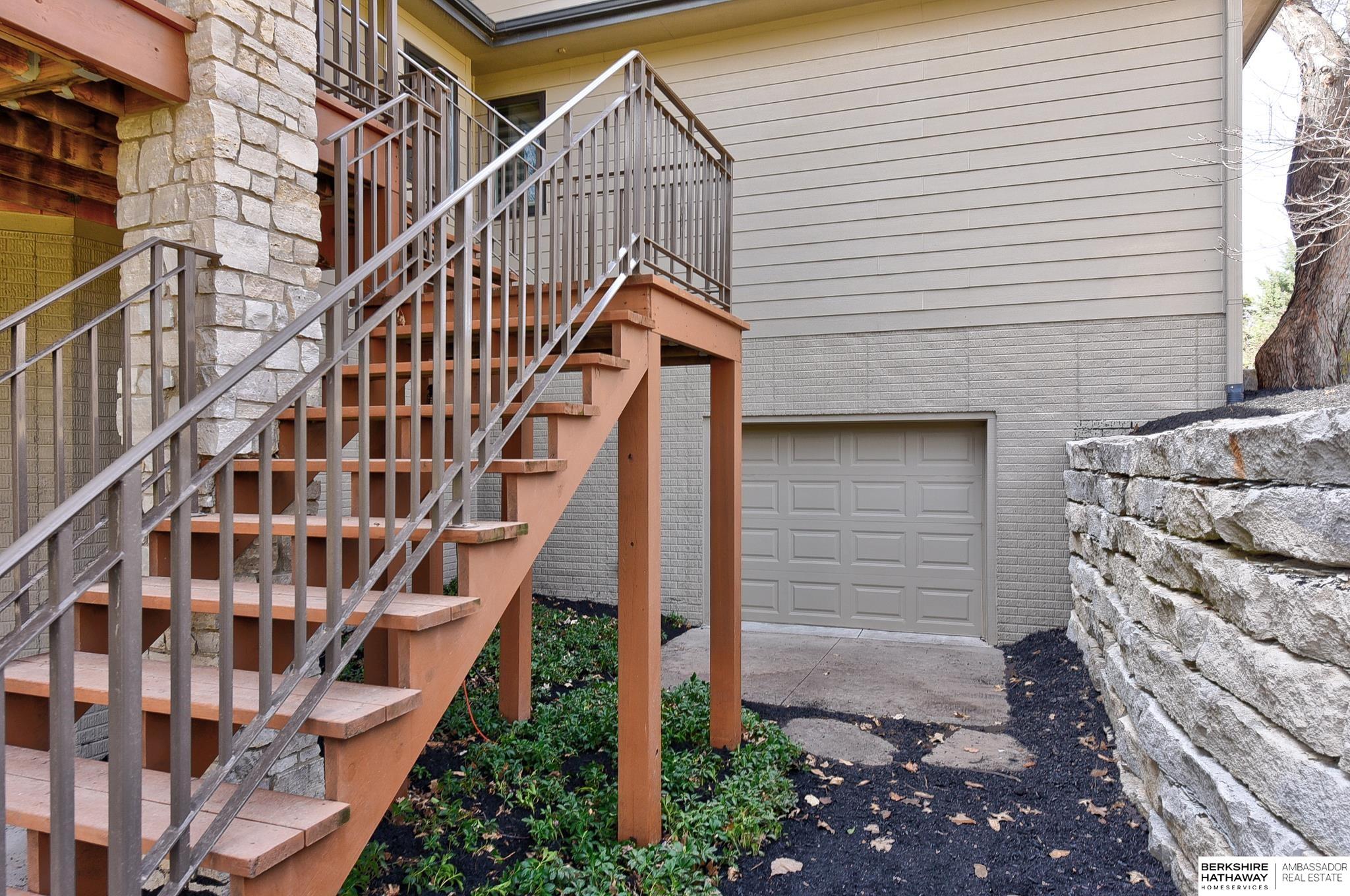 Omaha, Nebraska 68130, United States, 6 Bedrooms Bedrooms, ,7 BathroomsBathrooms,Residential,Active,93664