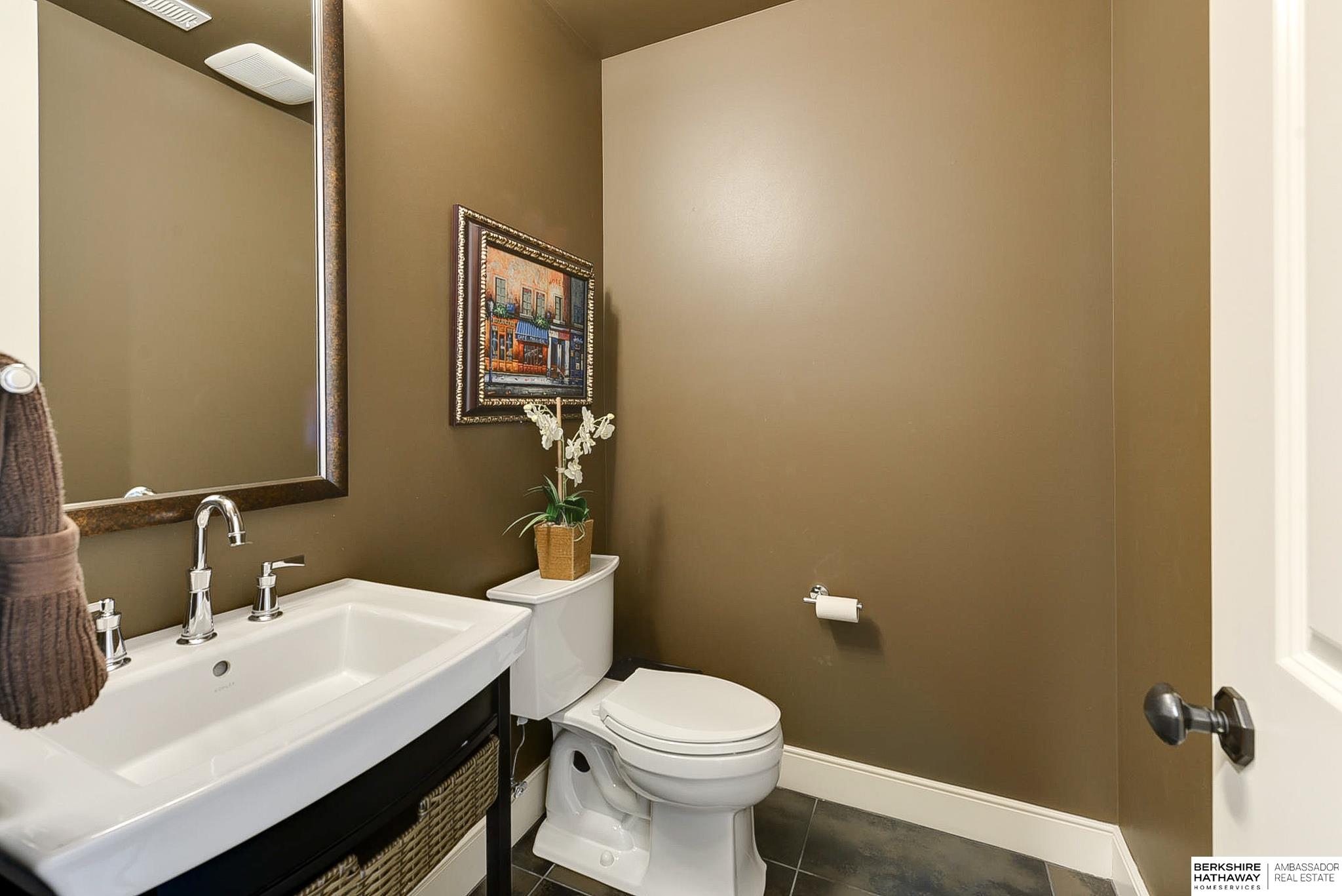 Omaha, Nebraska 68130, United States, 6 Bedrooms Bedrooms, ,7 BathroomsBathrooms,Residential,Active,93664