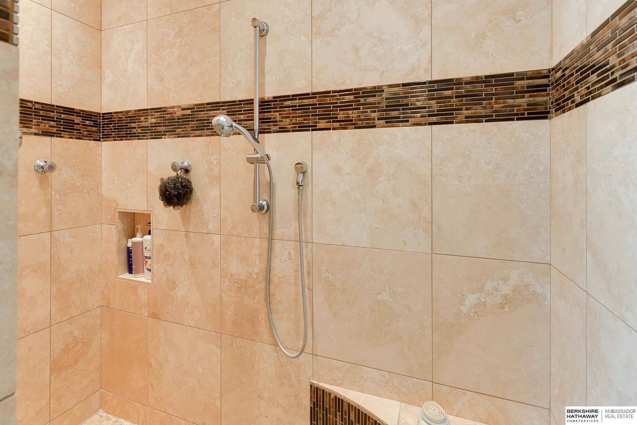 Omaha, Nebraska 68130, United States, 6 Bedrooms Bedrooms, ,7 BathroomsBathrooms,Residential,Active,93664