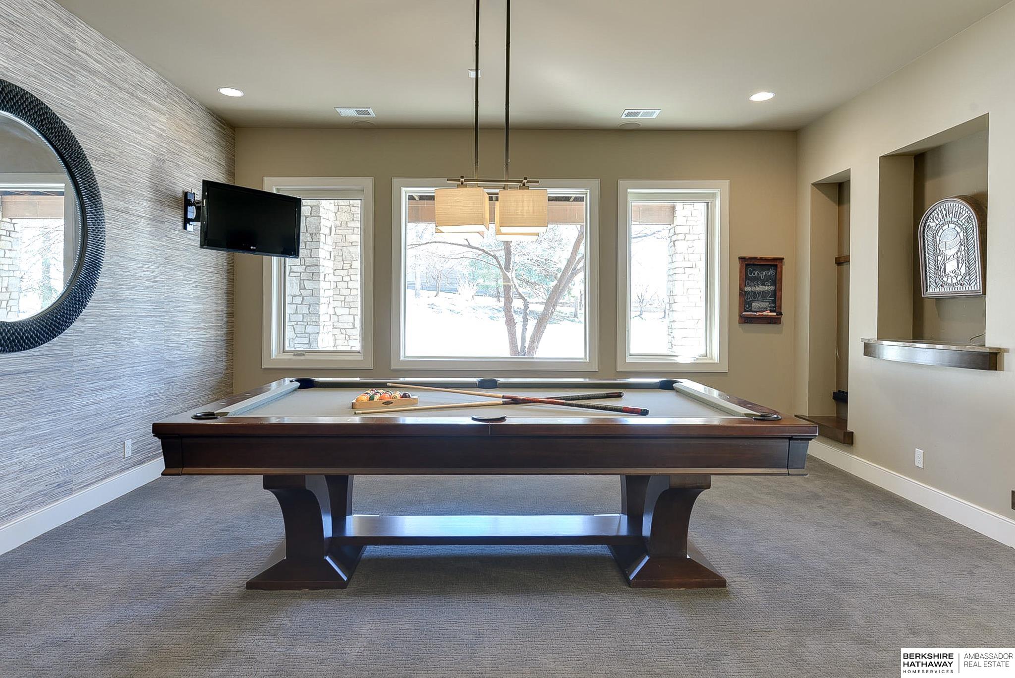 Omaha, Nebraska 68130, United States, 6 Bedrooms Bedrooms, ,7 BathroomsBathrooms,Residential,Active,93664