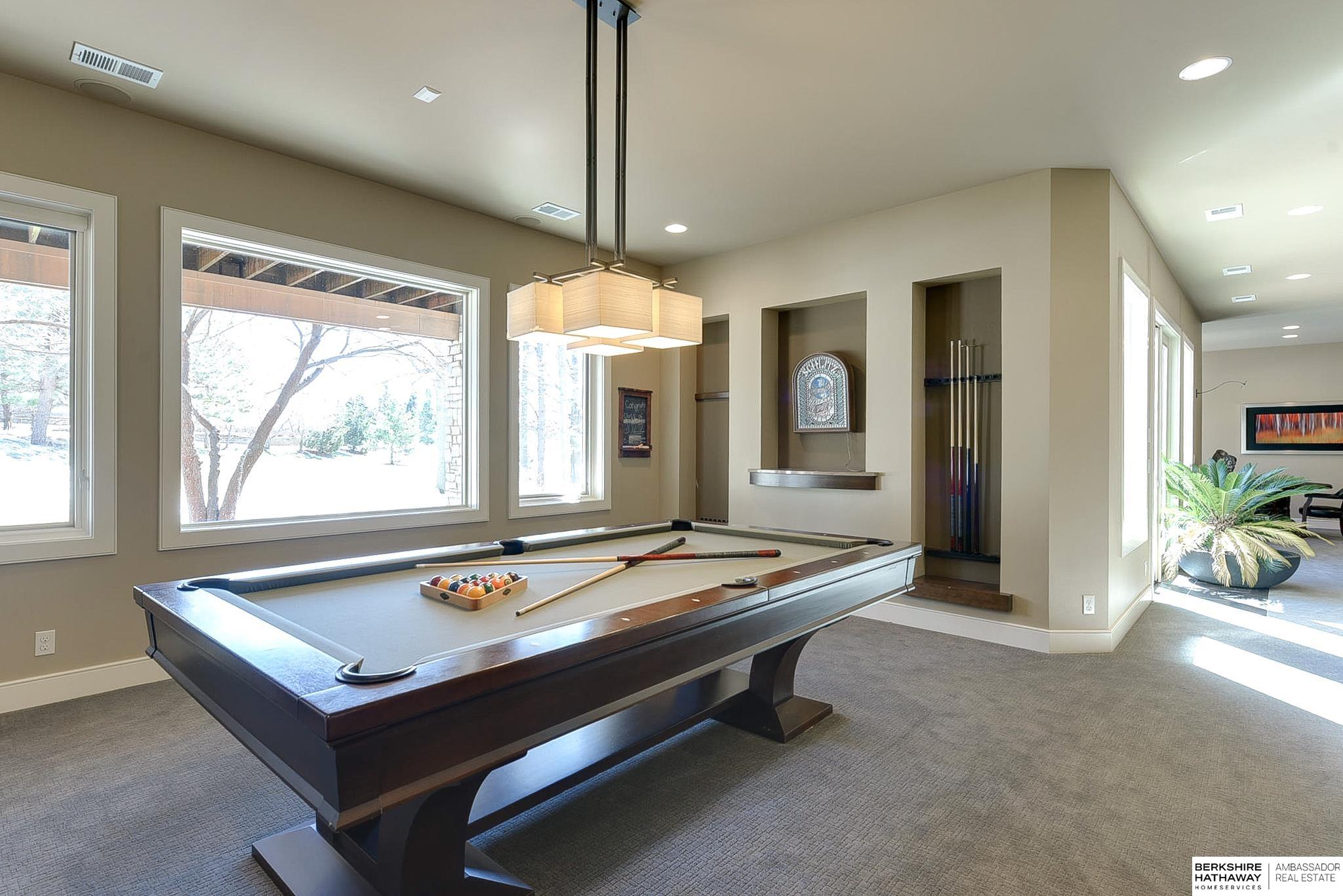 Omaha, Nebraska 68130, United States, 6 Bedrooms Bedrooms, ,7 BathroomsBathrooms,Residential,Active,93664