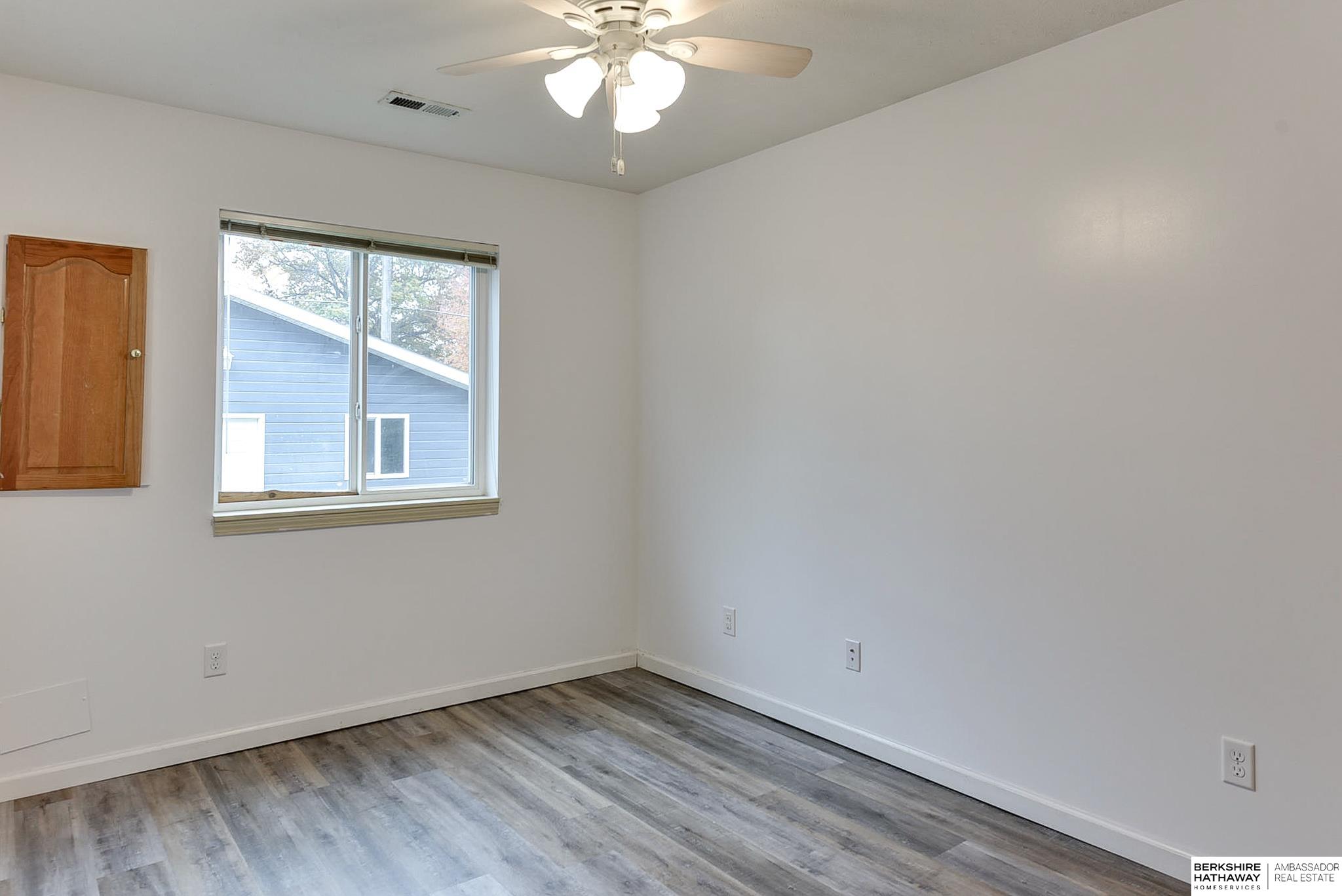 Bellevue, Nebraska 68005, United States, 3 Bedrooms Bedrooms, ,1 BathroomBathrooms,Residential,Pending,28135