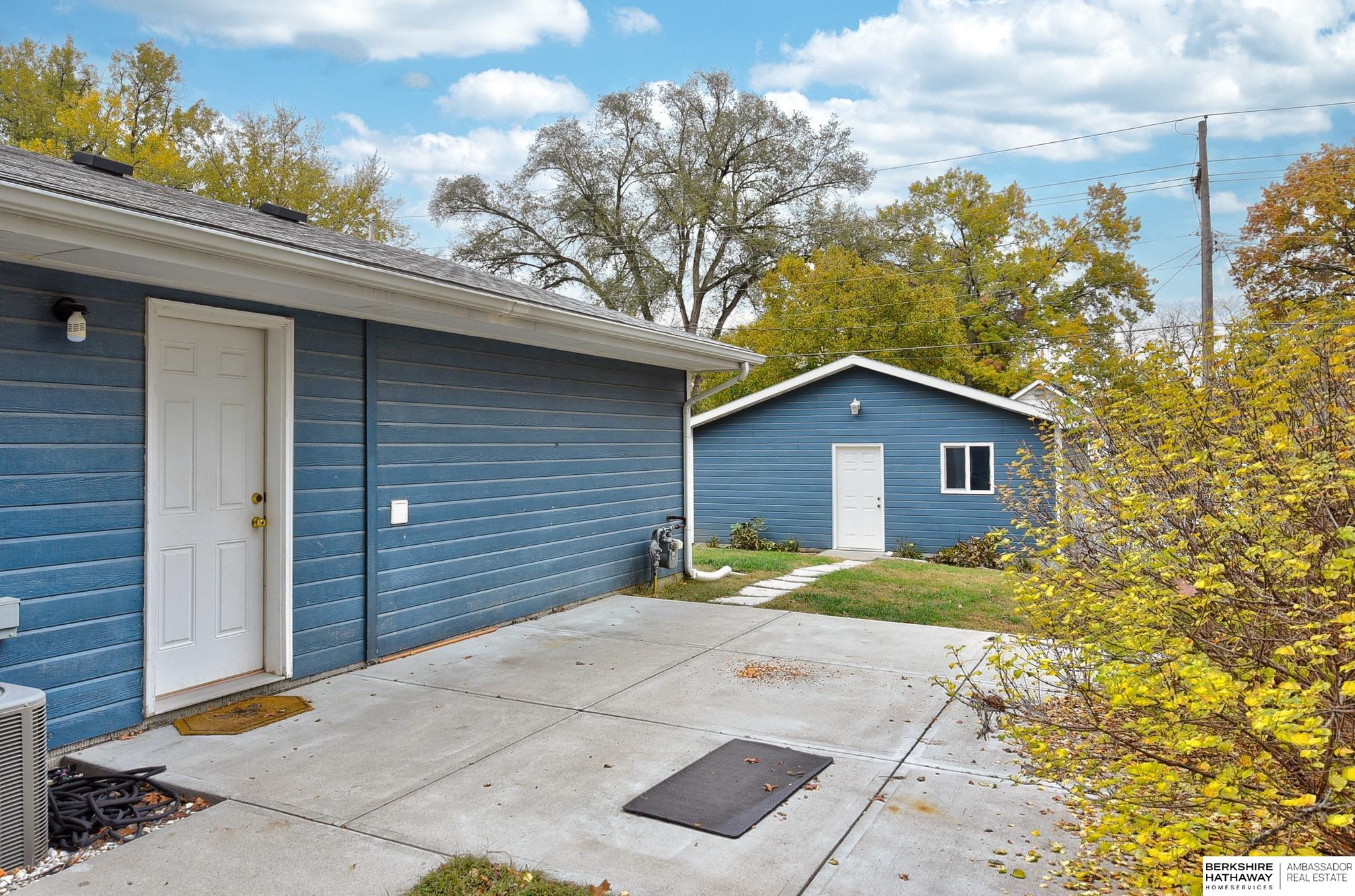 Bellevue, Nebraska 68005, United States, 3 Bedrooms Bedrooms, ,1 BathroomBathrooms,Residential,Pending,28135