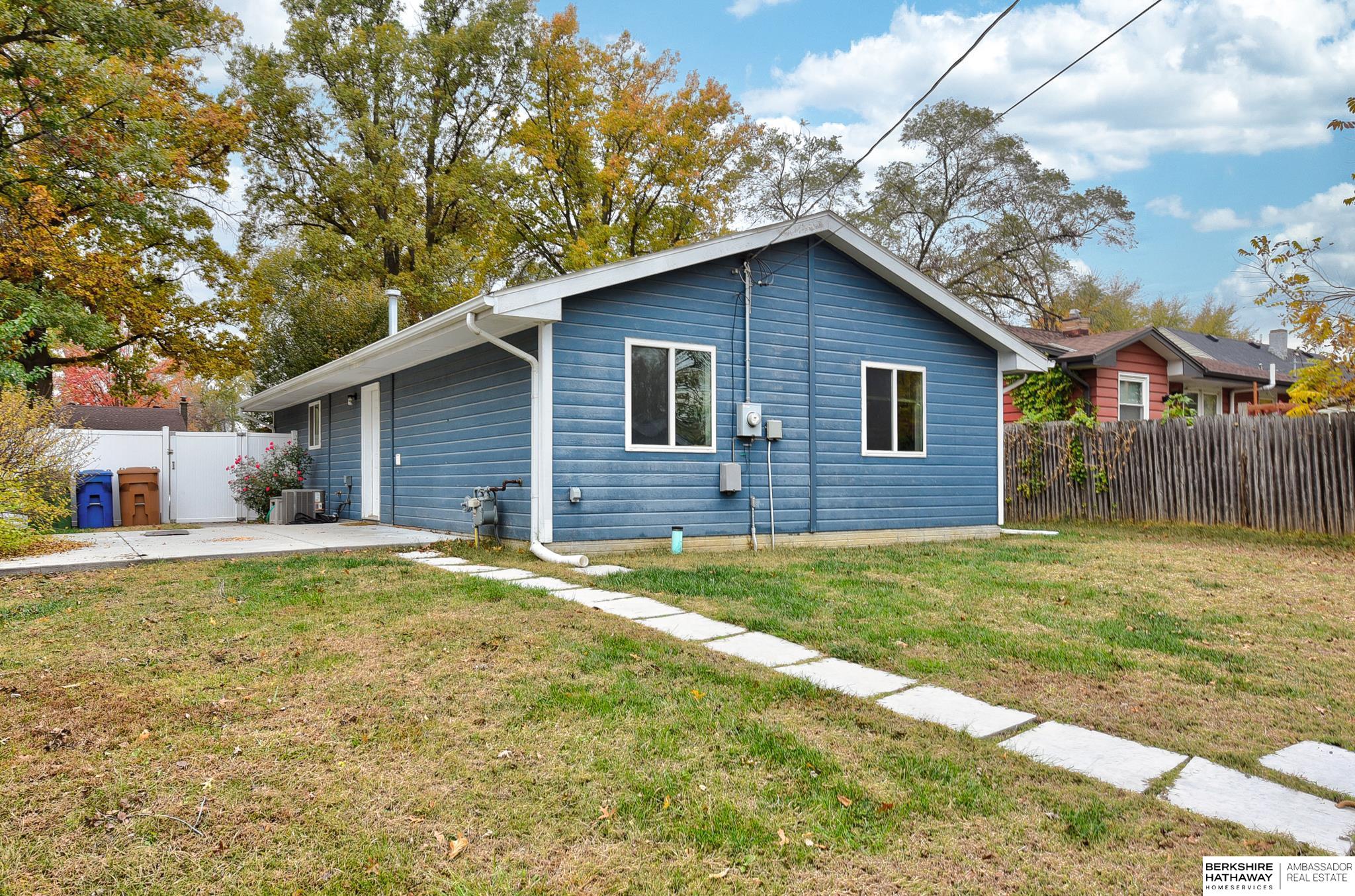 Bellevue, Nebraska 68005, United States, 3 Bedrooms Bedrooms, ,1 BathroomBathrooms,Residential,Pending,28135