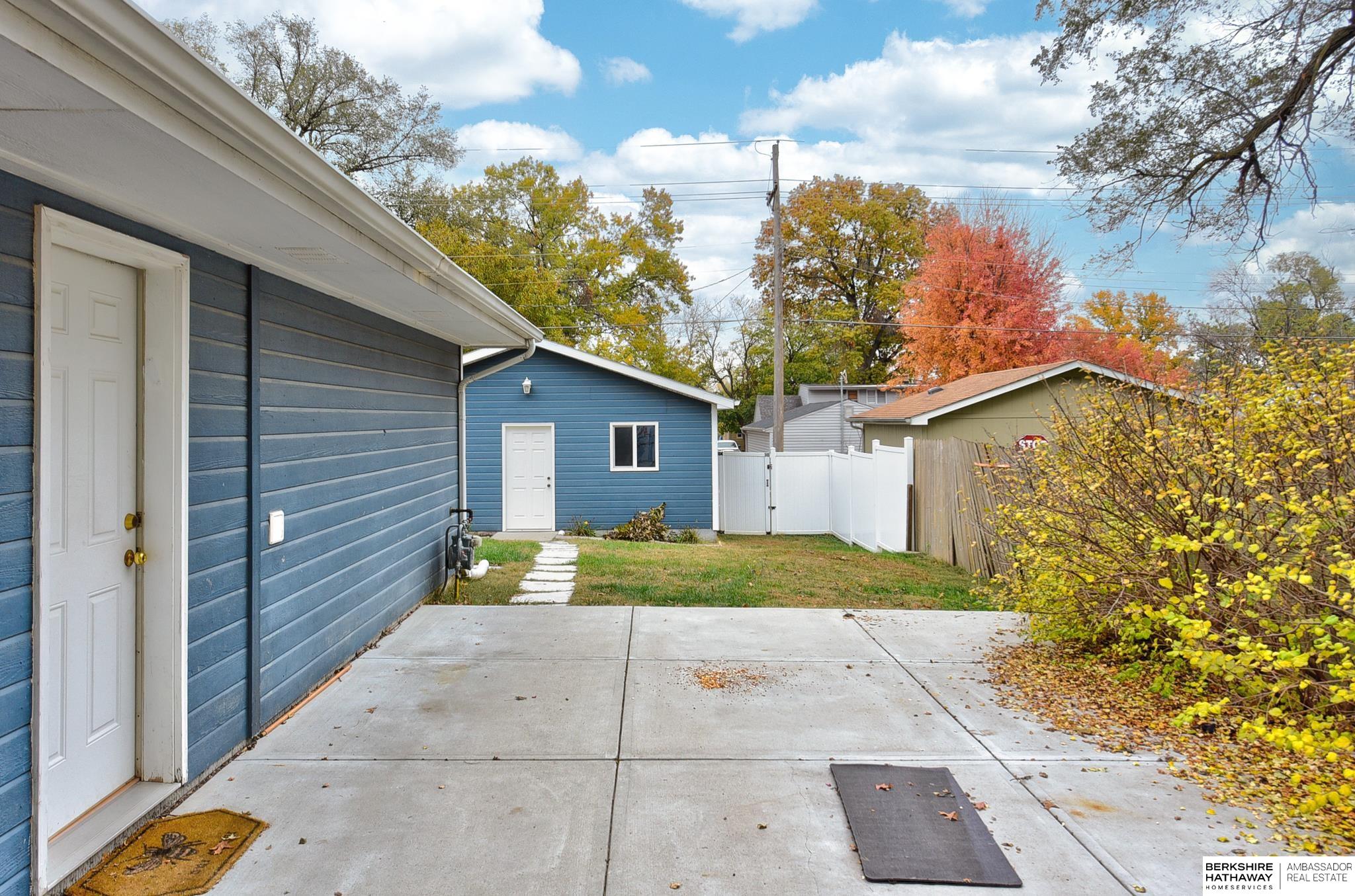 Bellevue, Nebraska 68005, United States, 3 Bedrooms Bedrooms, ,1 BathroomBathrooms,Residential,Pending,28135