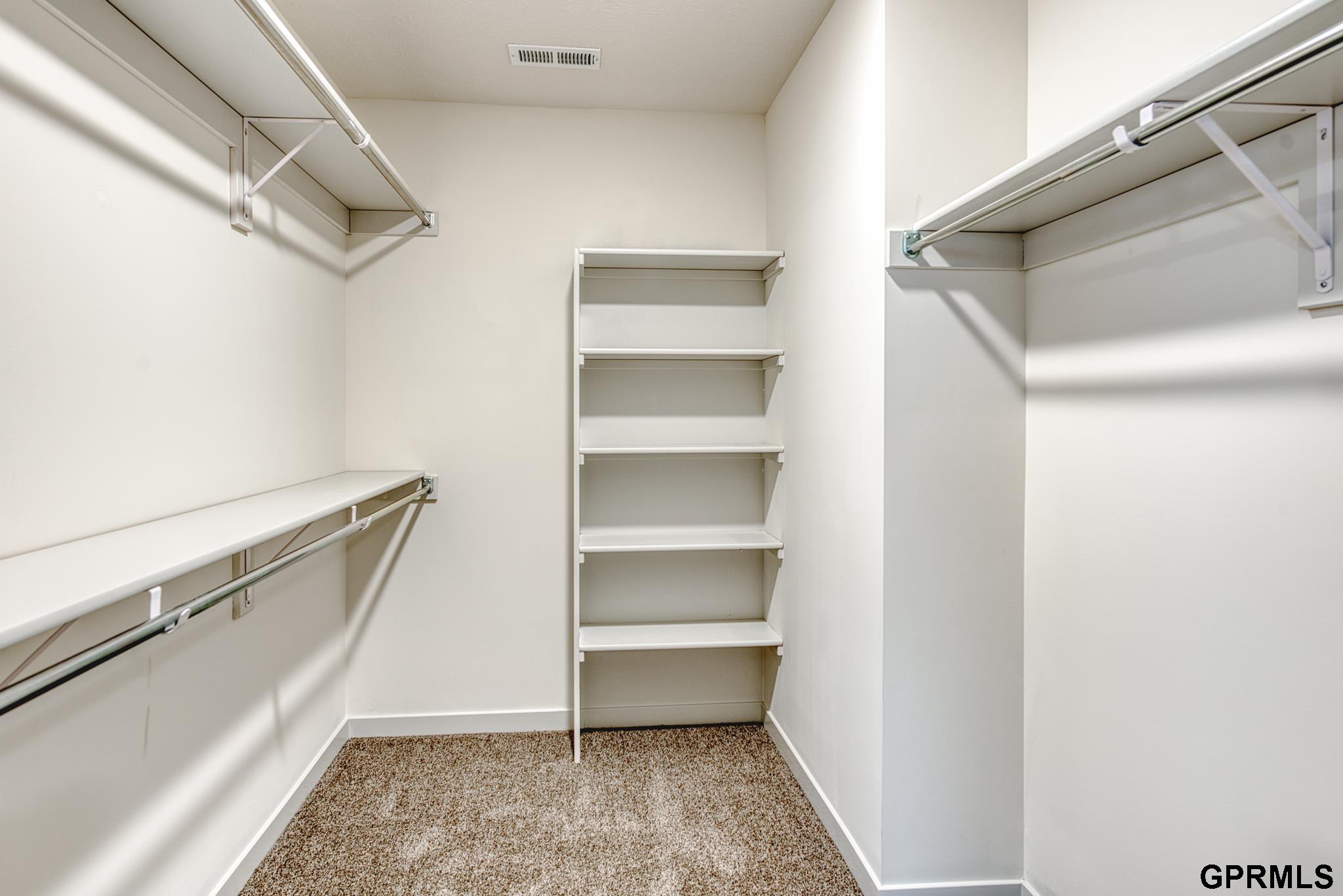 Papillion, Nebraska 68046, United States, 4 Bedrooms Bedrooms, ,3 BathroomsBathrooms,Residential,Active,23795