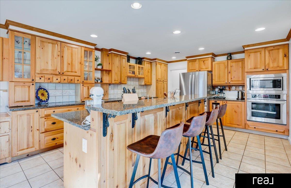 Omaha, Nebraska 68132, United States, 4 Bedrooms Bedrooms, ,3 BathroomsBathrooms,Residential,Pending,78758