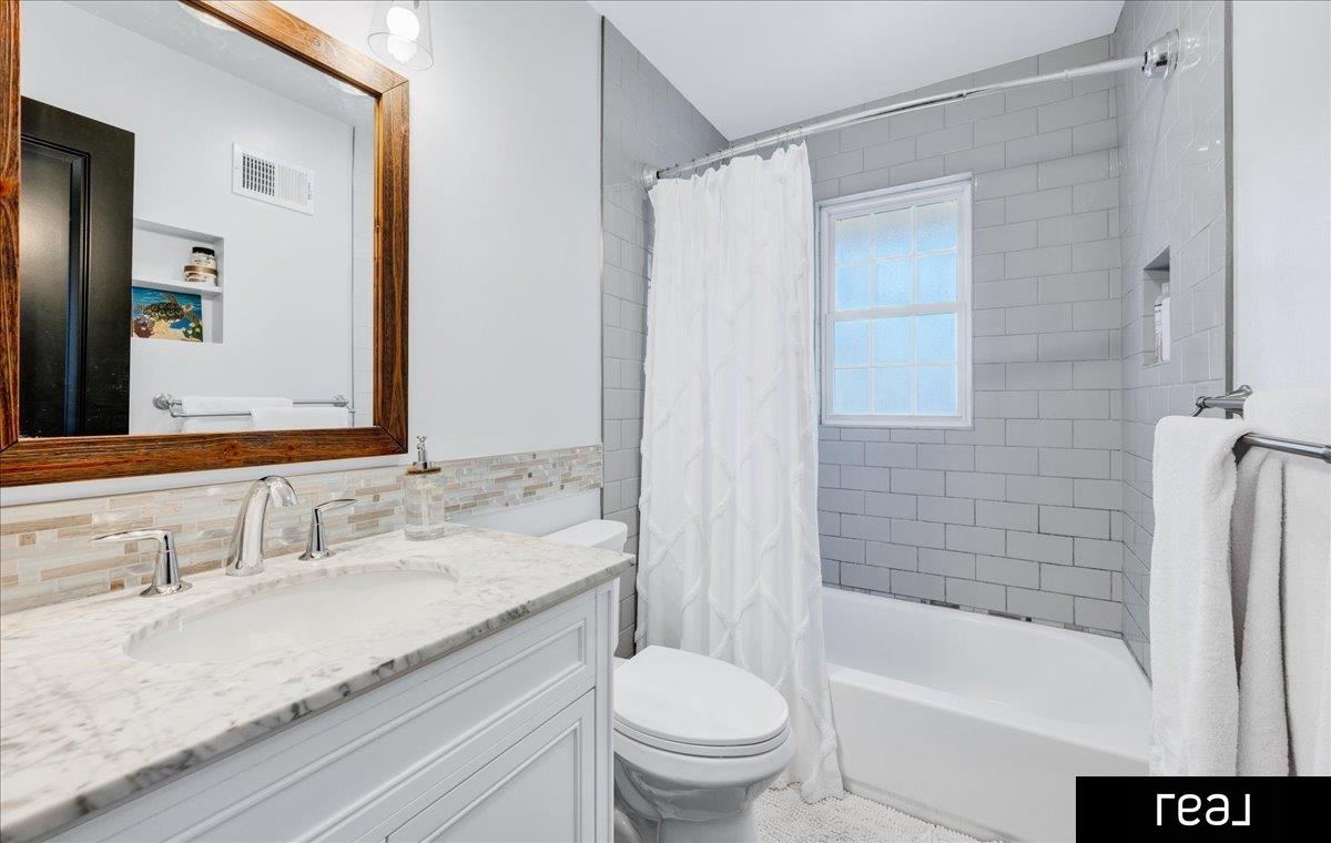 Omaha, Nebraska 68132, United States, 4 Bedrooms Bedrooms, ,3 BathroomsBathrooms,Residential,Pending,78758