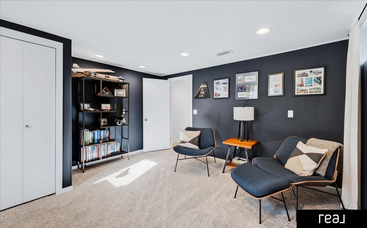 Omaha, Nebraska 68132, United States, 4 Bedrooms Bedrooms, ,3 BathroomsBathrooms,Residential,Pending,78758