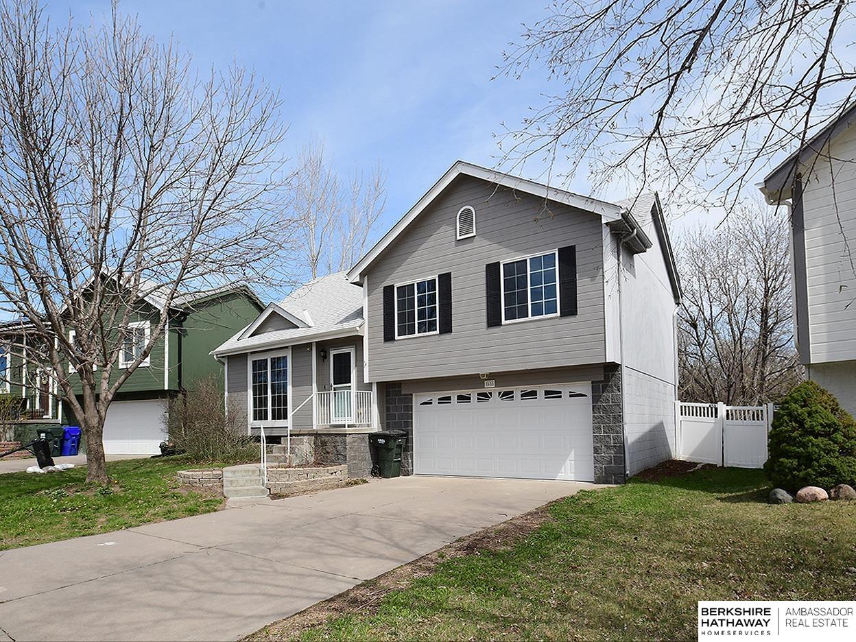 Omaha, Nebraska 68135, United States, 3 Bedrooms Bedrooms, ,2 BathroomsBathrooms,Residential,Active,102722