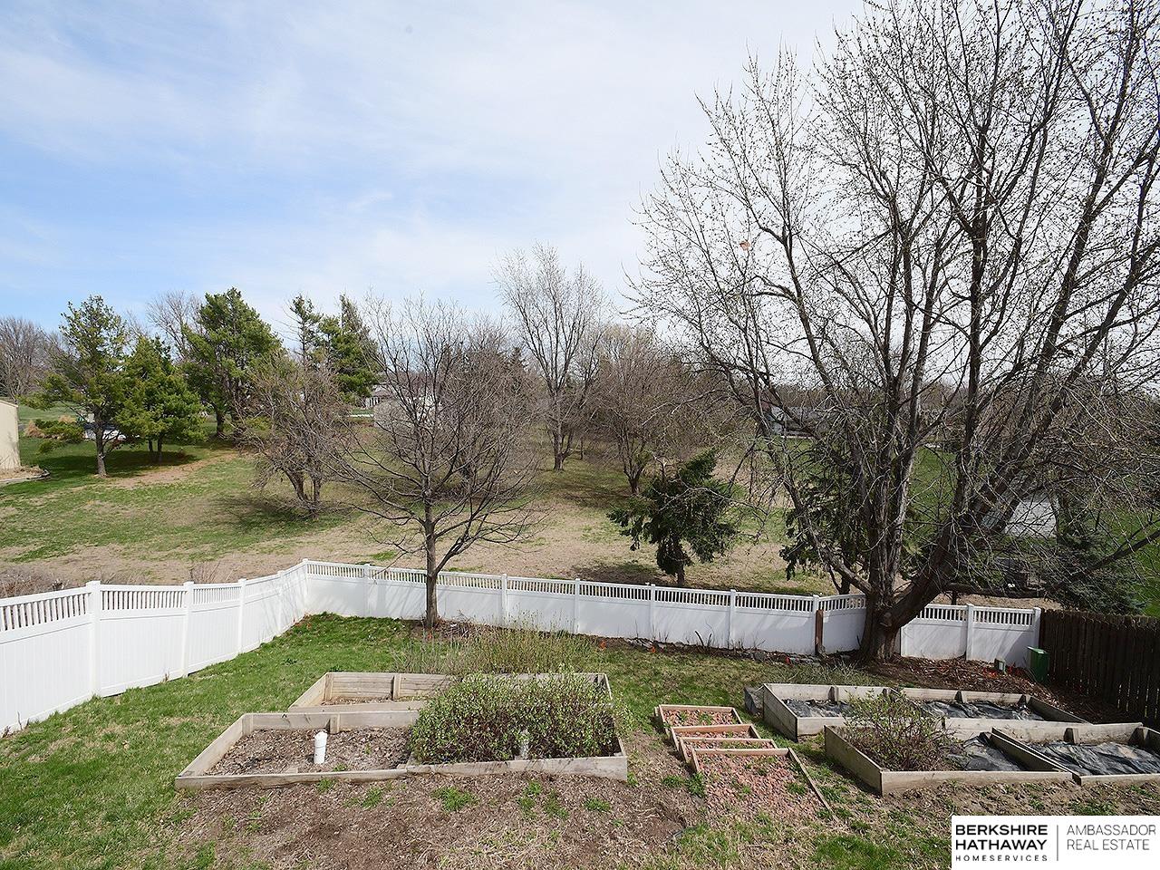 Omaha, Nebraska 68135, United States, 3 Bedrooms Bedrooms, ,2 BathroomsBathrooms,Residential,Active,102722