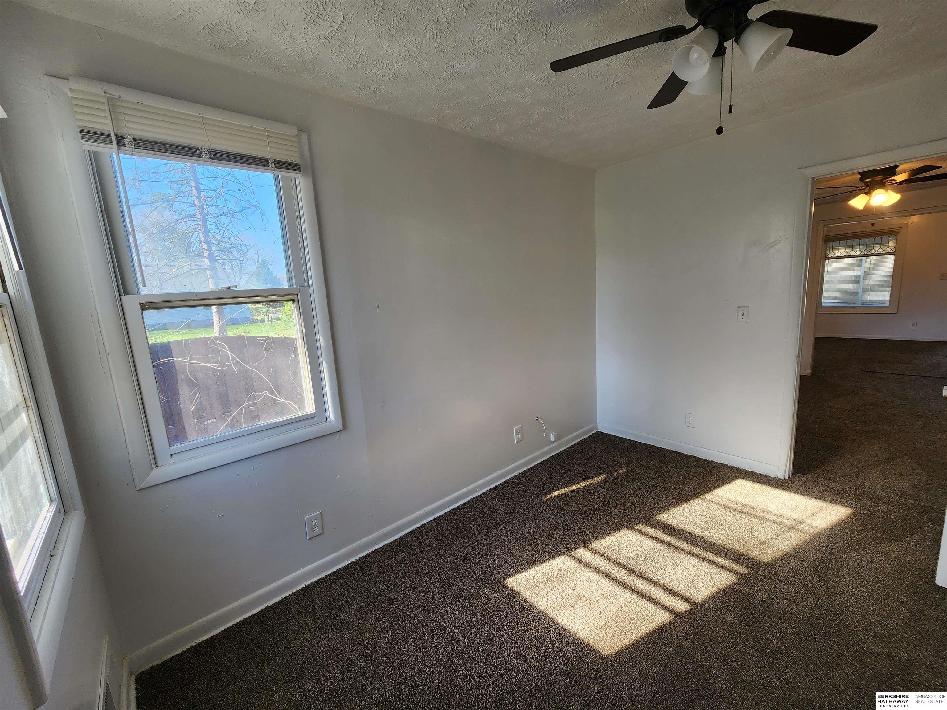 Omaha, Nebraska 68110, United States, 3 Bedrooms Bedrooms, ,1 BathroomBathrooms,Residential,Active,44594