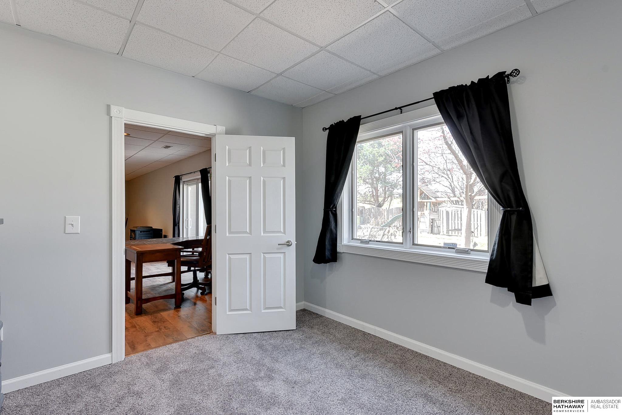 Omaha, Nebraska 68136, United States, 4 Bedrooms Bedrooms, ,3 BathroomsBathrooms,Residential,Active,112966