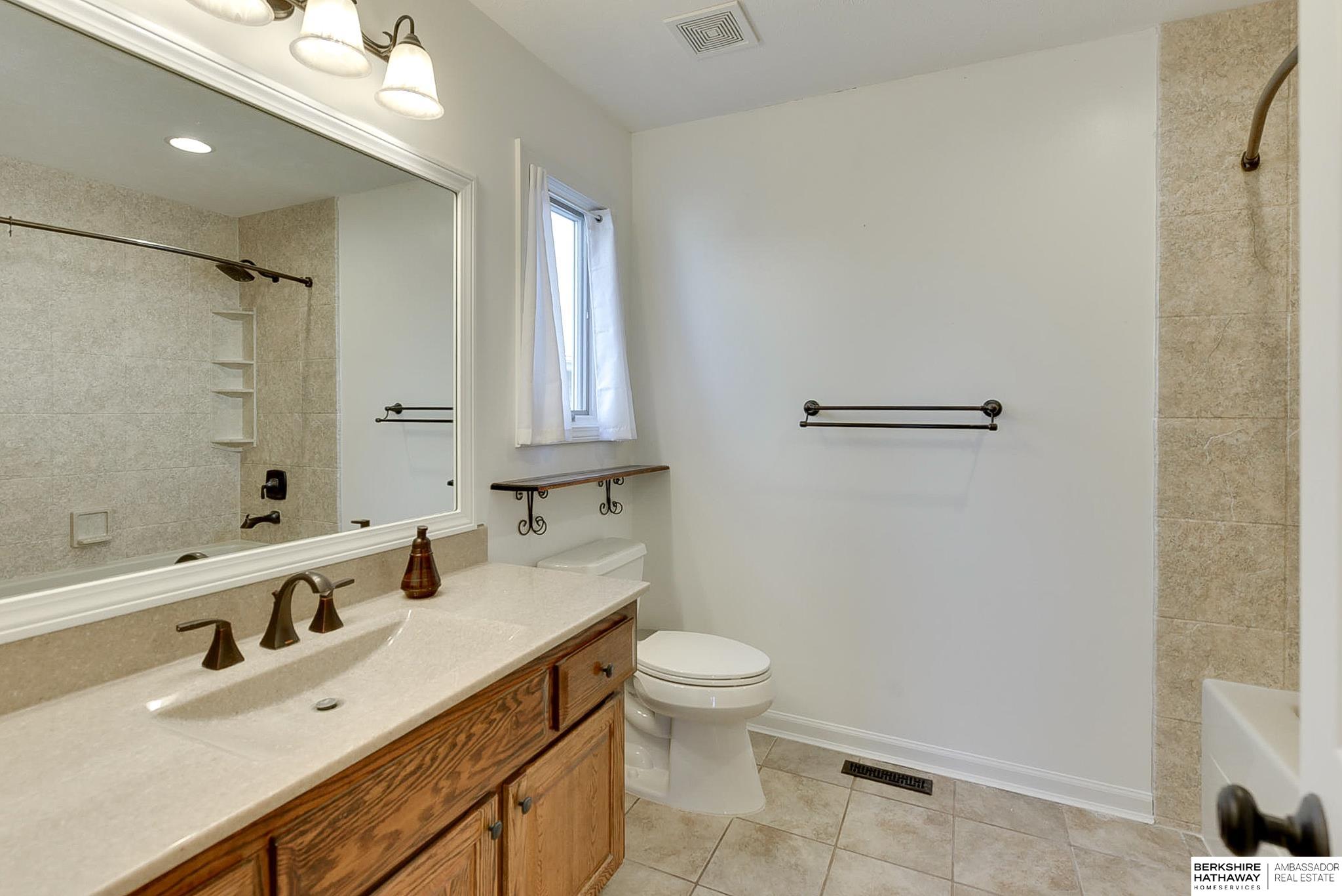 Omaha, Nebraska 68136, United States, 4 Bedrooms Bedrooms, ,3 BathroomsBathrooms,Residential,Active,112966