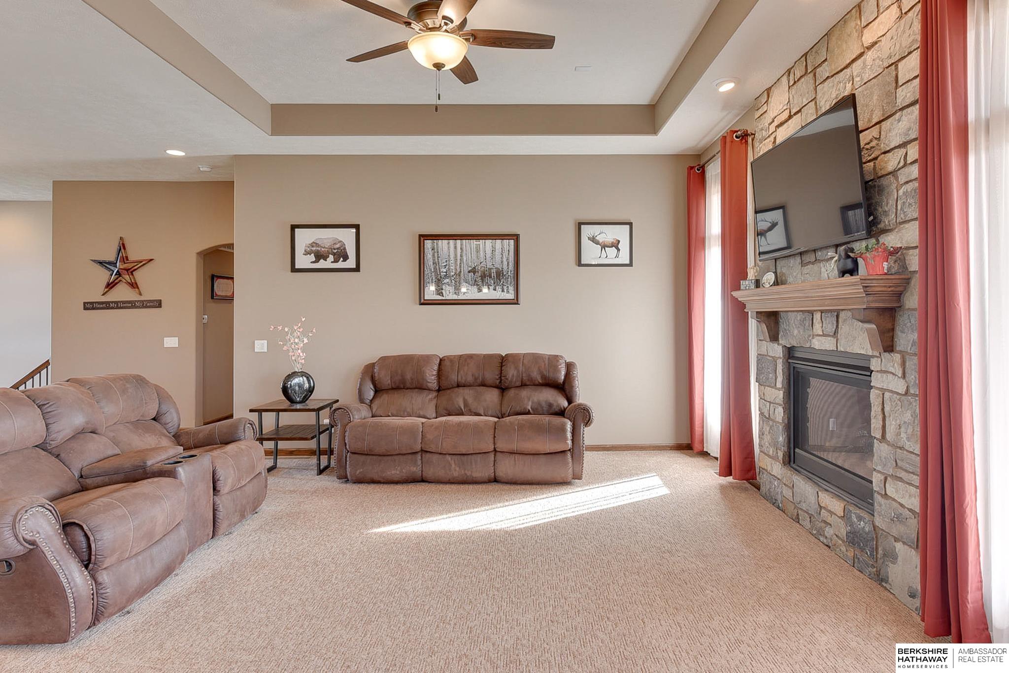 Louisville, Nebraska 68037, United States, 3 Bedrooms Bedrooms, ,3 BathroomsBathrooms,Residential,Active,97963