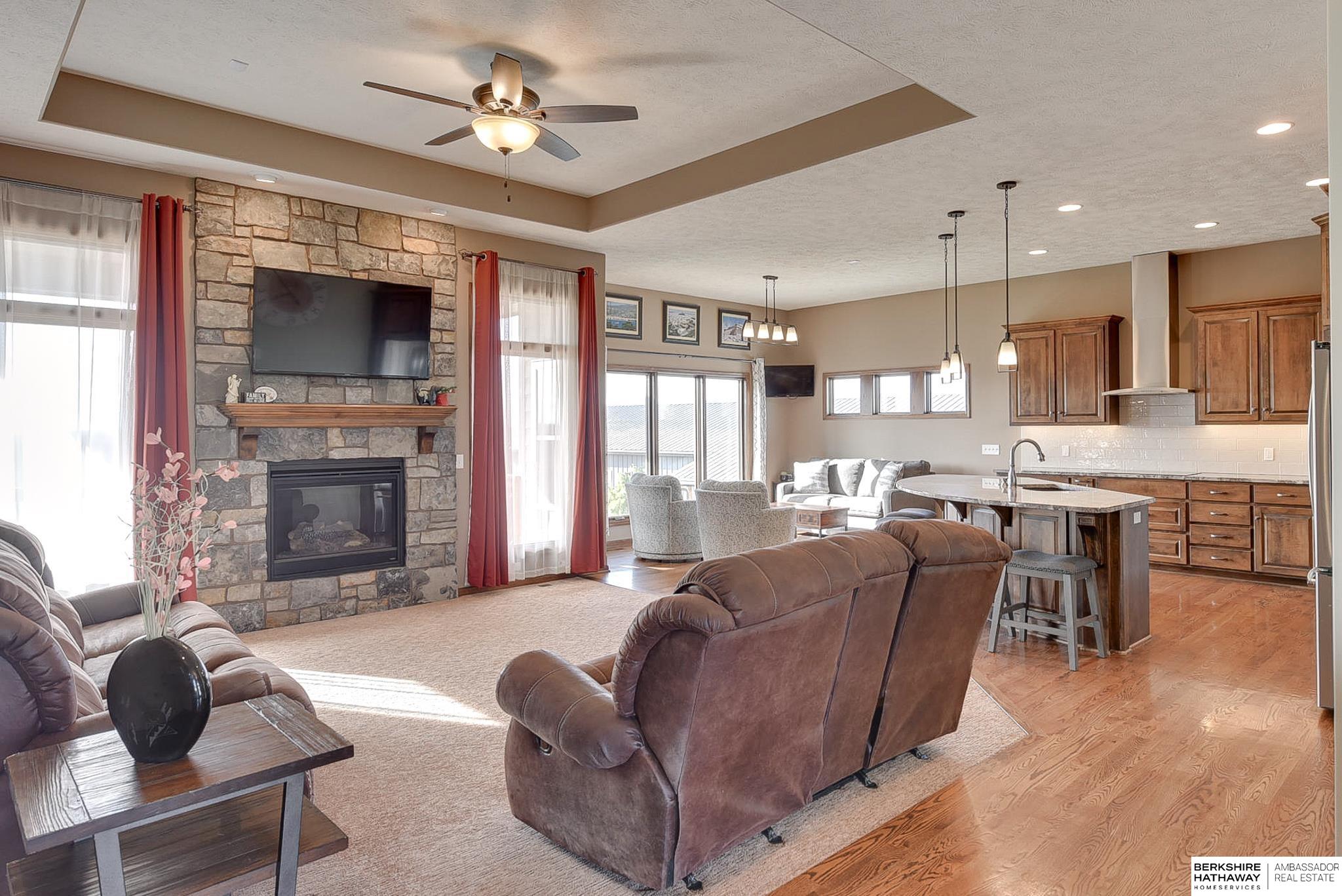 Louisville, Nebraska 68037, United States, 3 Bedrooms Bedrooms, ,3 BathroomsBathrooms,Residential,Active,97963