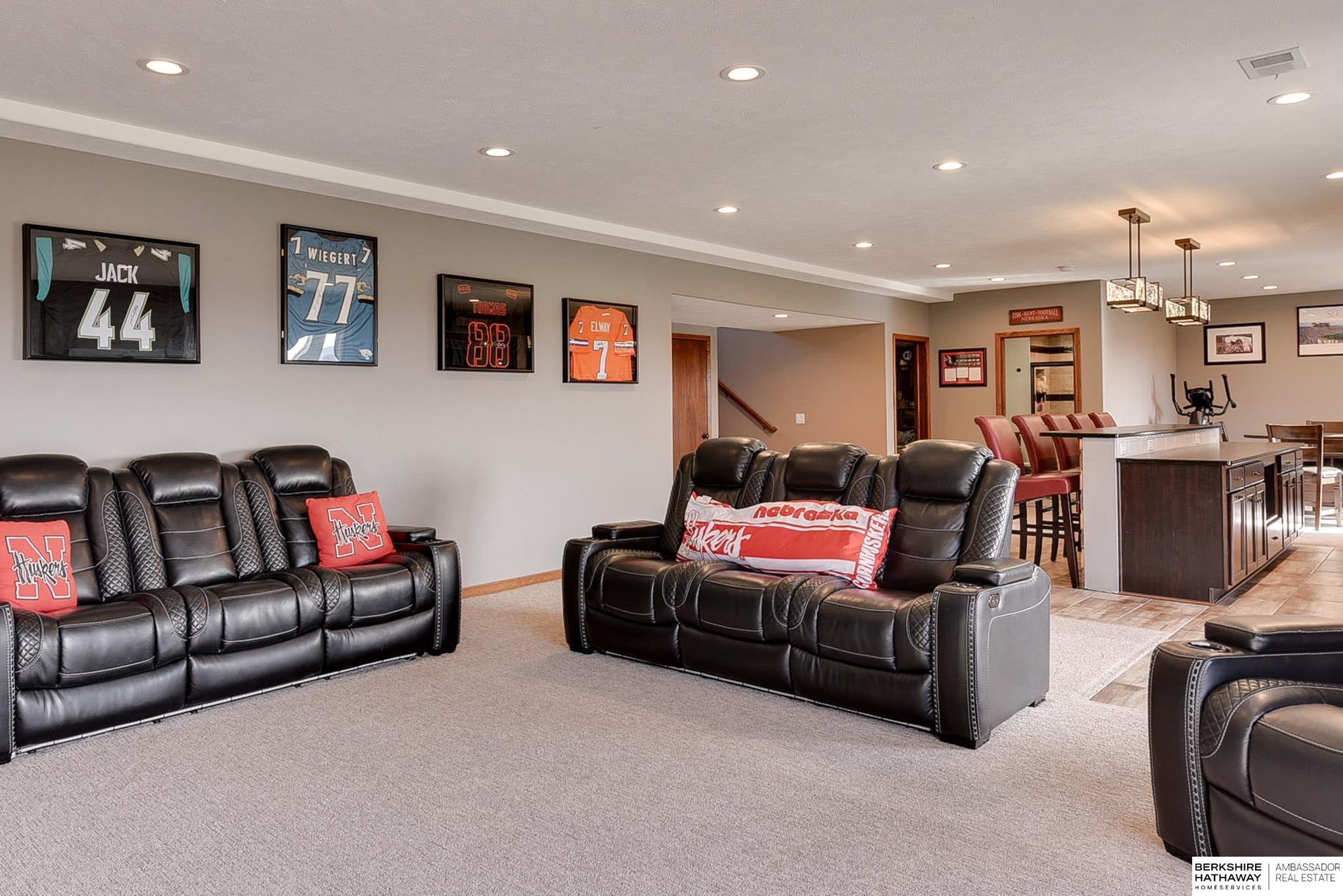 Louisville, Nebraska 68037, United States, 3 Bedrooms Bedrooms, ,3 BathroomsBathrooms,Residential,Active,97963