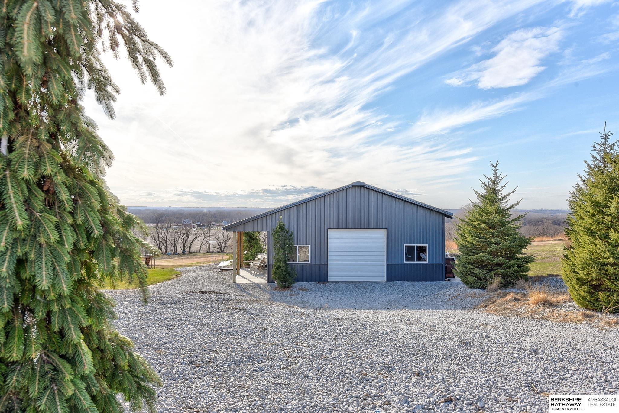 Louisville, Nebraska 68037, United States, 3 Bedrooms Bedrooms, ,3 BathroomsBathrooms,Residential,Active,97963