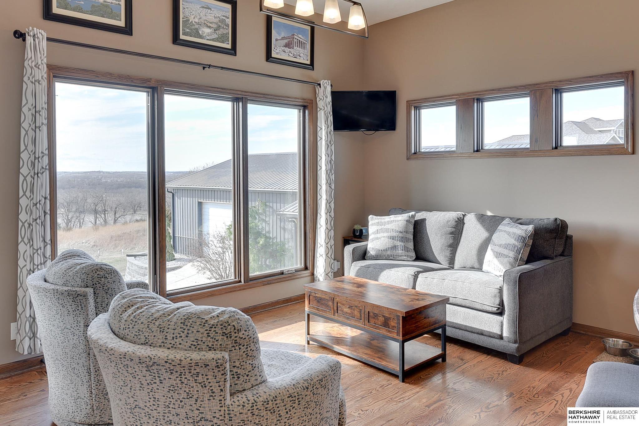 Louisville, Nebraska 68037, United States, 3 Bedrooms Bedrooms, ,3 BathroomsBathrooms,Residential,Active,97963