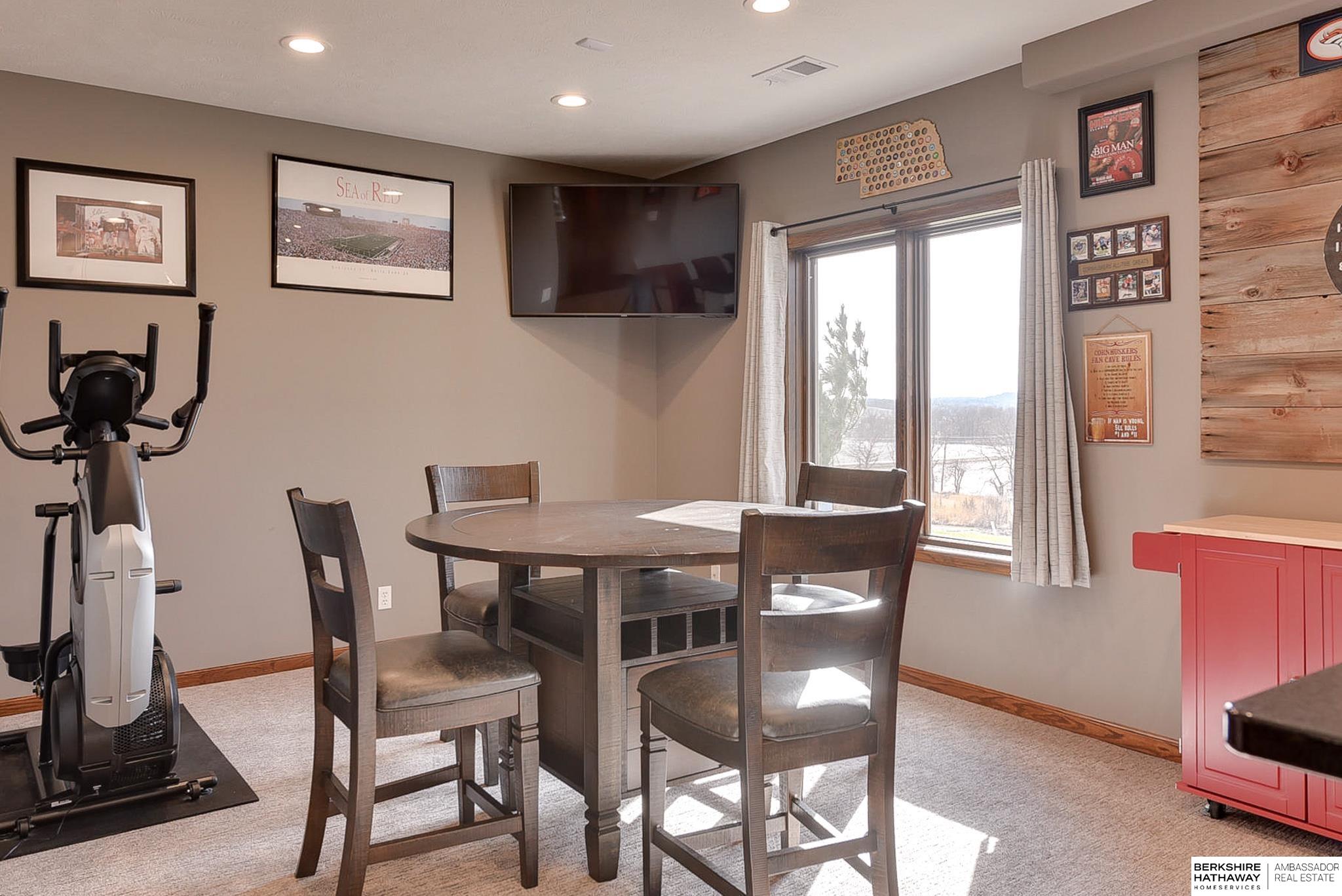 Louisville, Nebraska 68037, United States, 3 Bedrooms Bedrooms, ,3 BathroomsBathrooms,Residential,Active,97963