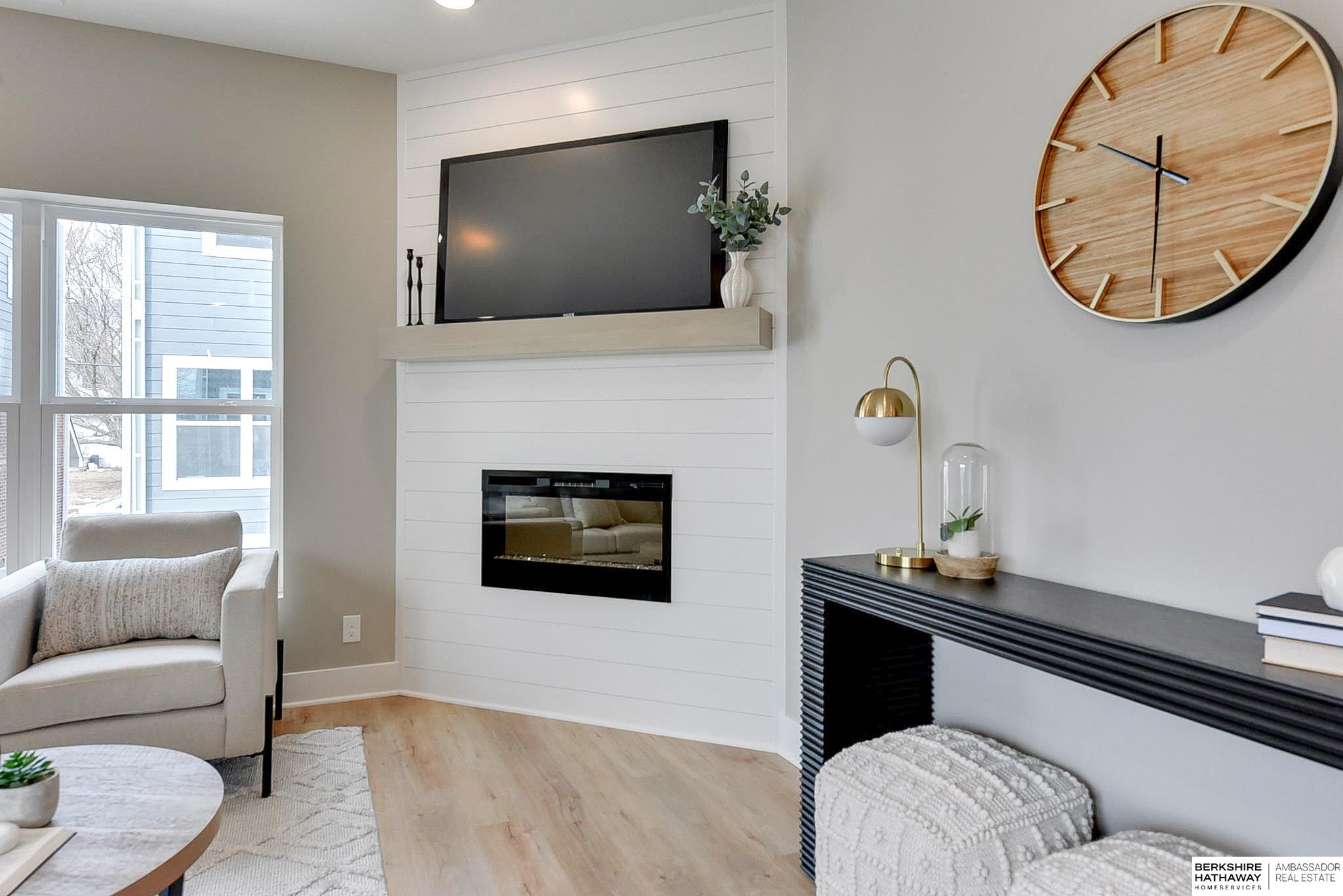 Omaha, Nebraska 68108, United States, 3 Bedrooms Bedrooms, ,4 BathroomsBathrooms,Residential,Active,94882