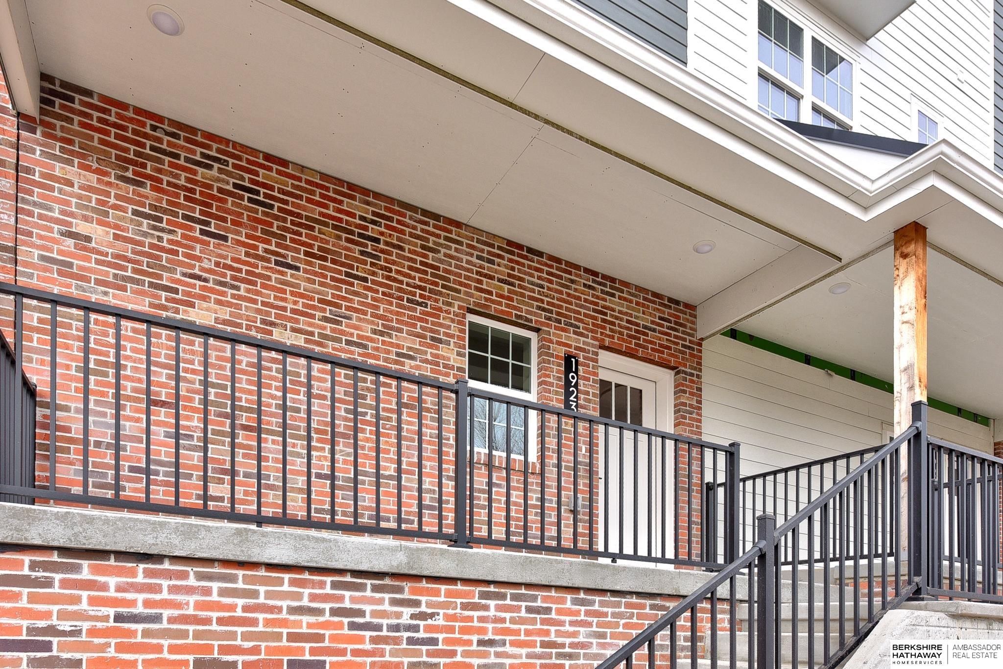 Omaha, Nebraska 68108, United States, 3 Bedrooms Bedrooms, ,4 BathroomsBathrooms,Residential,Active,94882