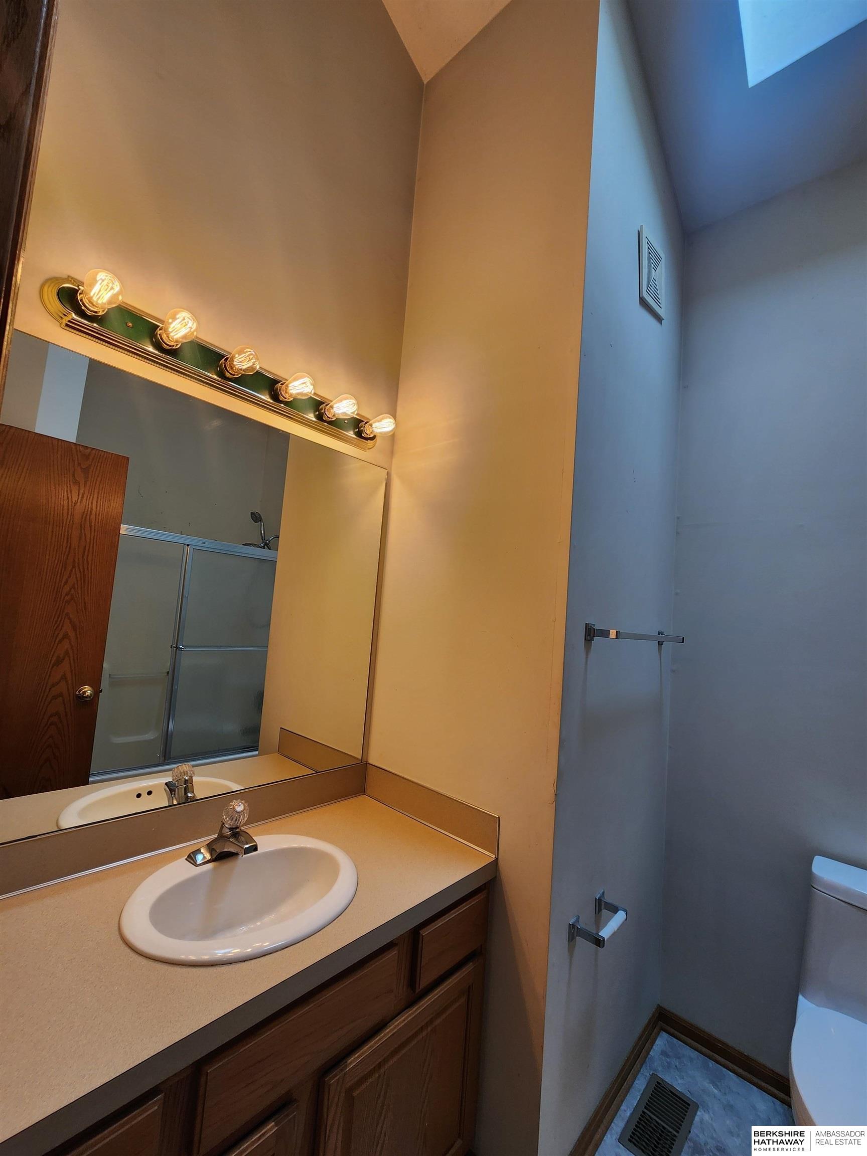 Plattsmouth, Nebraska 68048, United States, 4 Bedrooms Bedrooms, ,3 BathroomsBathrooms,Residential,Pending,100691