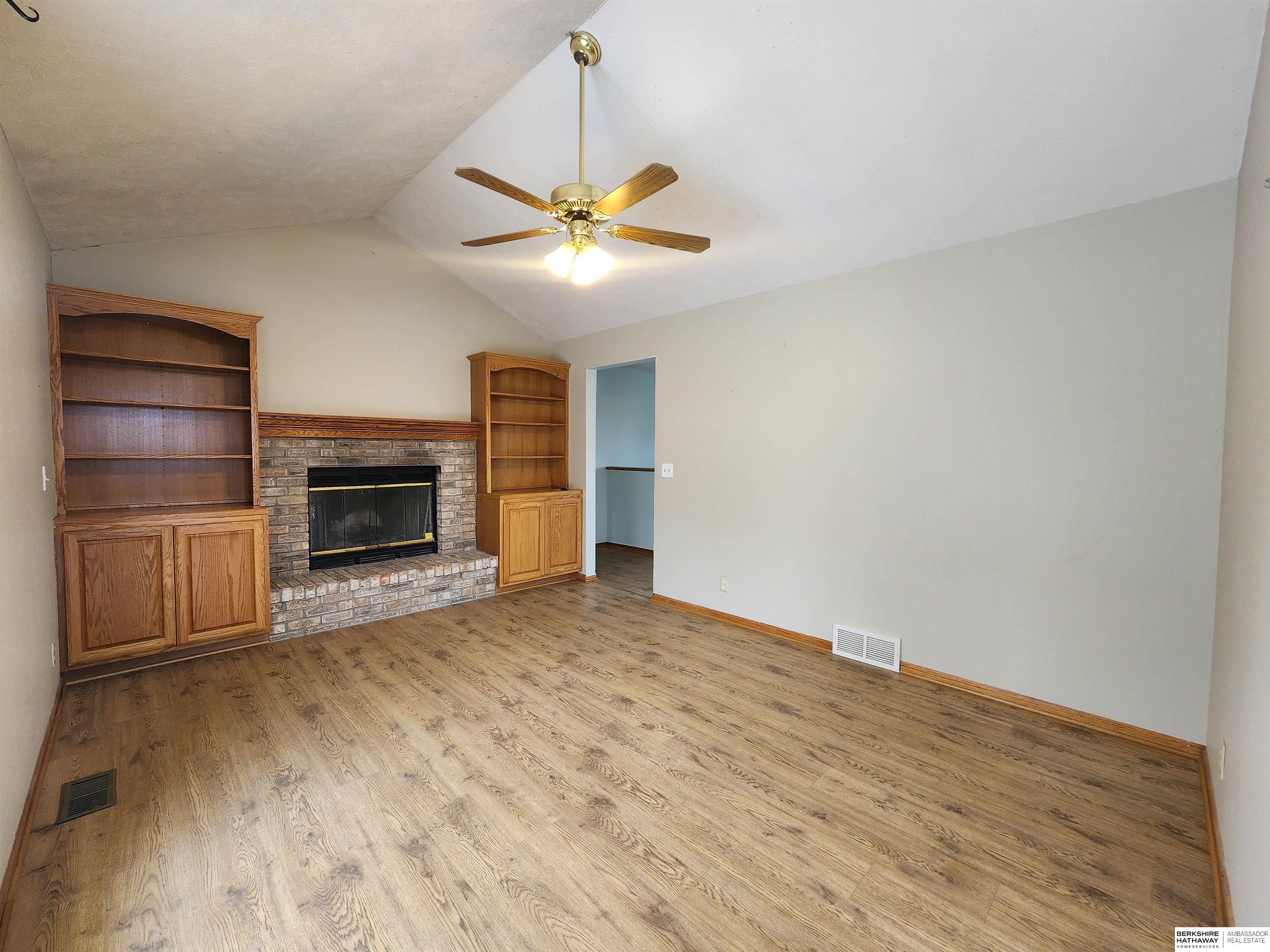 Plattsmouth, Nebraska 68048, United States, 4 Bedrooms Bedrooms, ,3 BathroomsBathrooms,Residential,Pending,100691