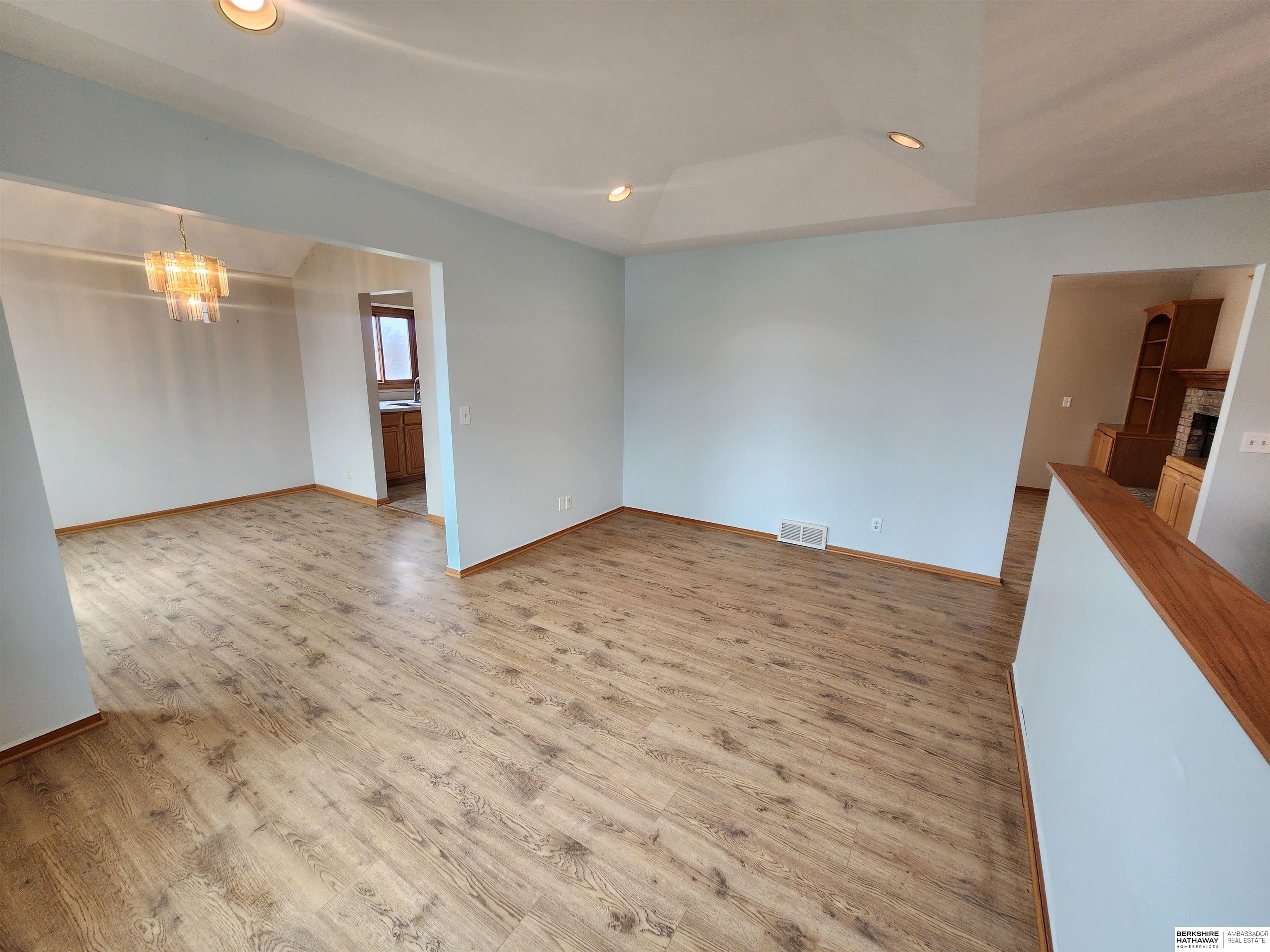 Plattsmouth, Nebraska 68048, United States, 4 Bedrooms Bedrooms, ,3 BathroomsBathrooms,Residential,Pending,100691