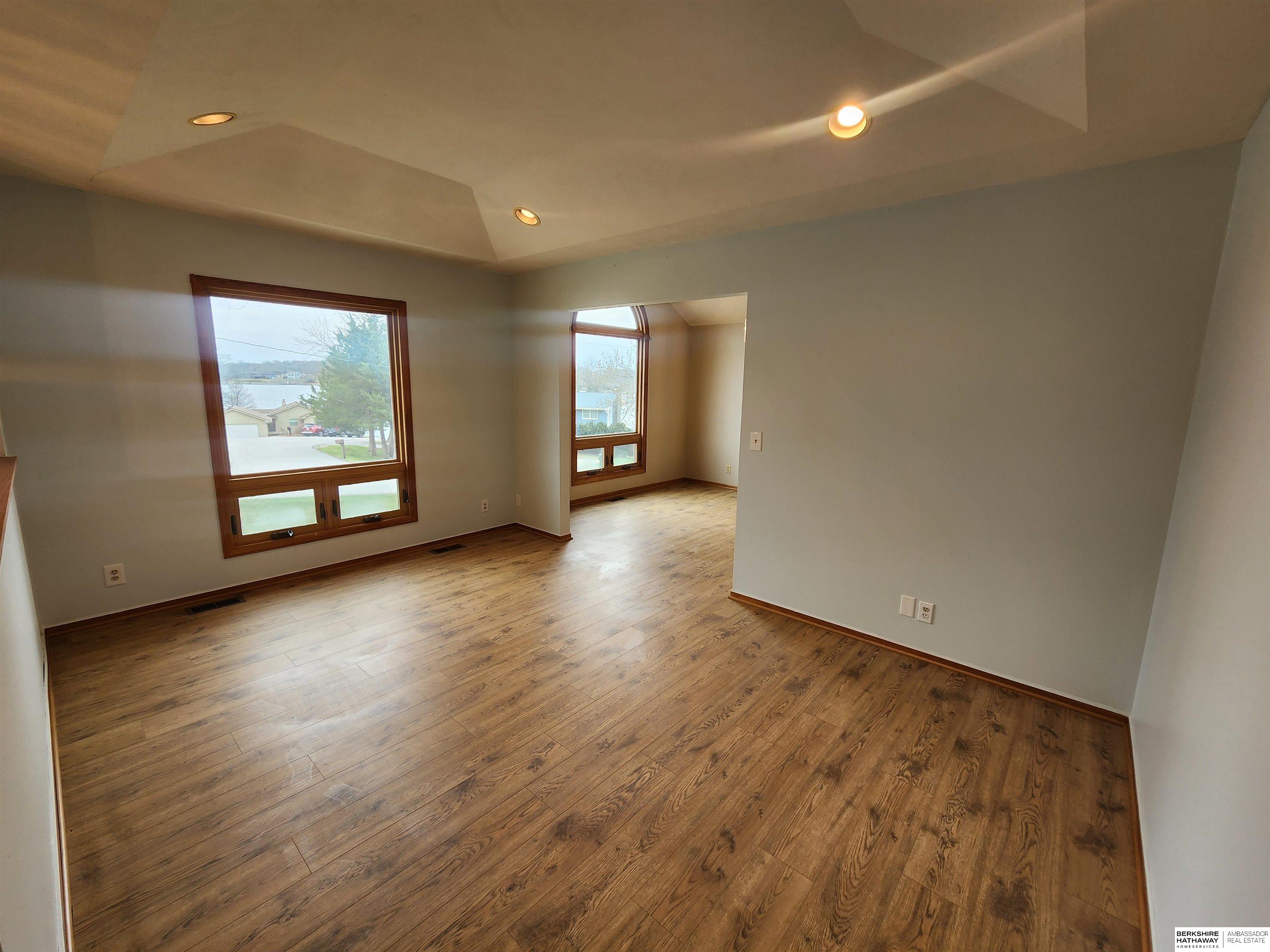 Plattsmouth, Nebraska 68048, United States, 4 Bedrooms Bedrooms, ,3 BathroomsBathrooms,Residential,Pending,100691