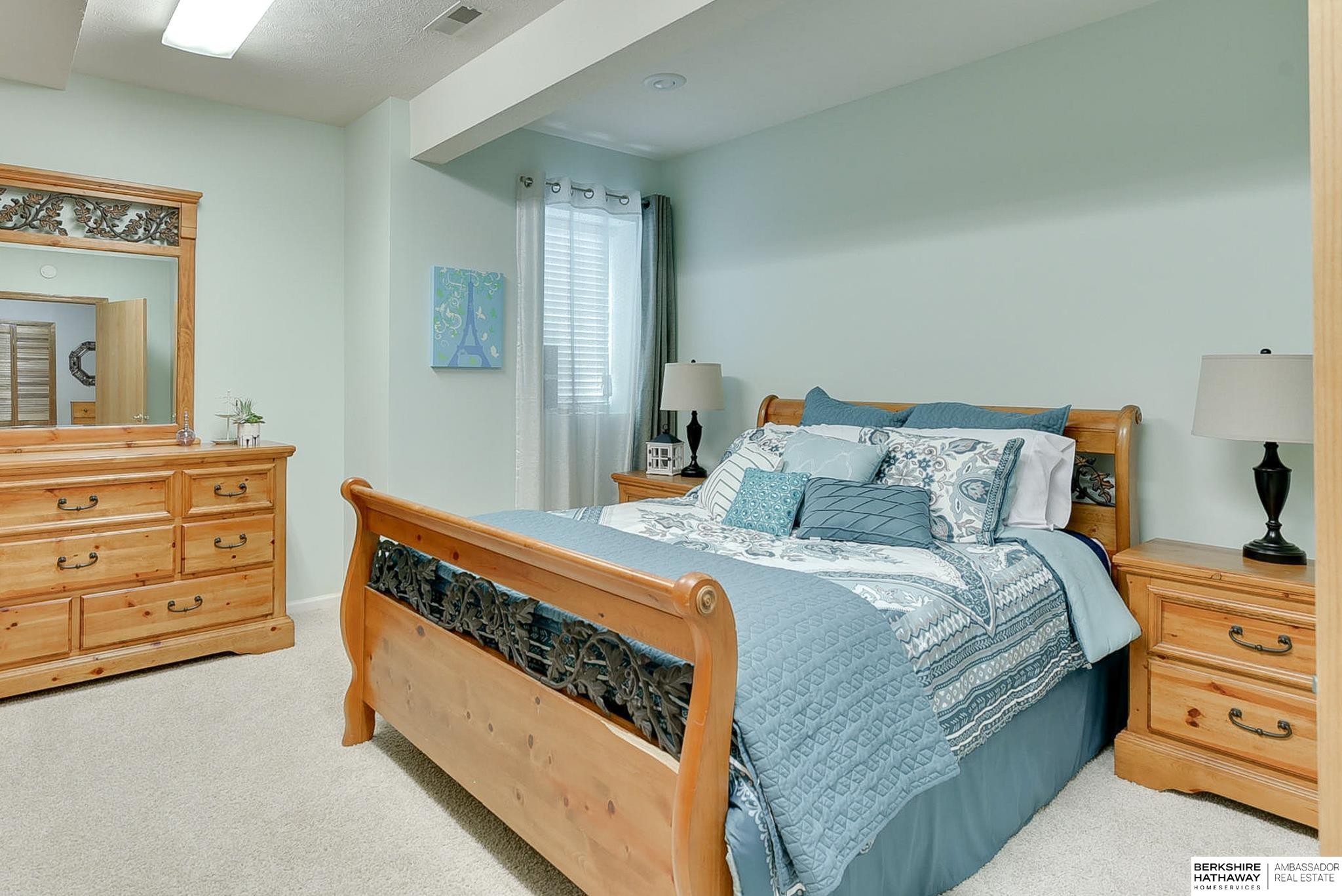 Omaha, Nebraska 68136, United States, 3 Bedrooms Bedrooms, ,3 BathroomsBathrooms,Residential,Active,98334