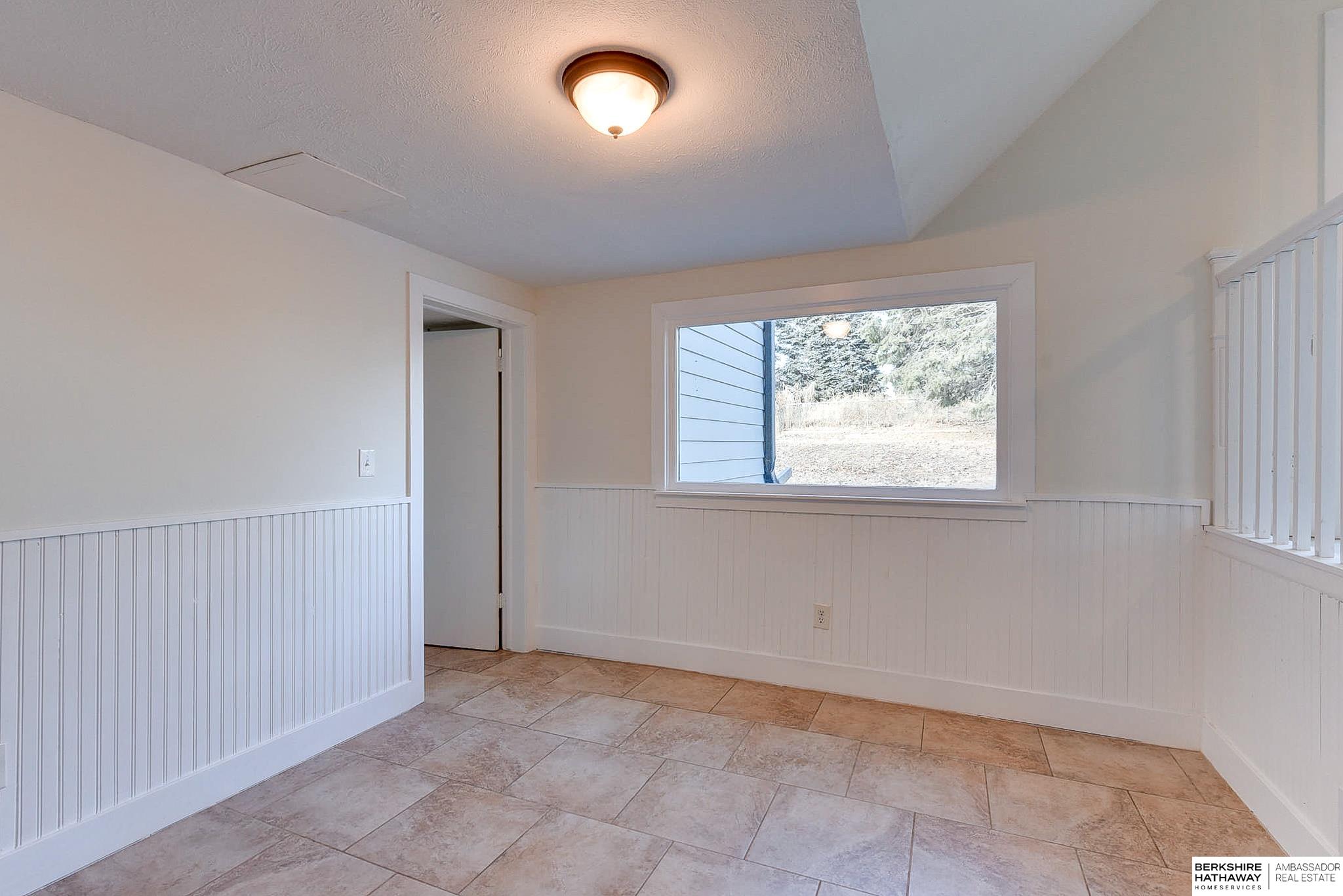 Omaha, Nebraska 68134, United States, 4 Bedrooms Bedrooms, ,3 BathroomsBathrooms,Residential,Pending,18602