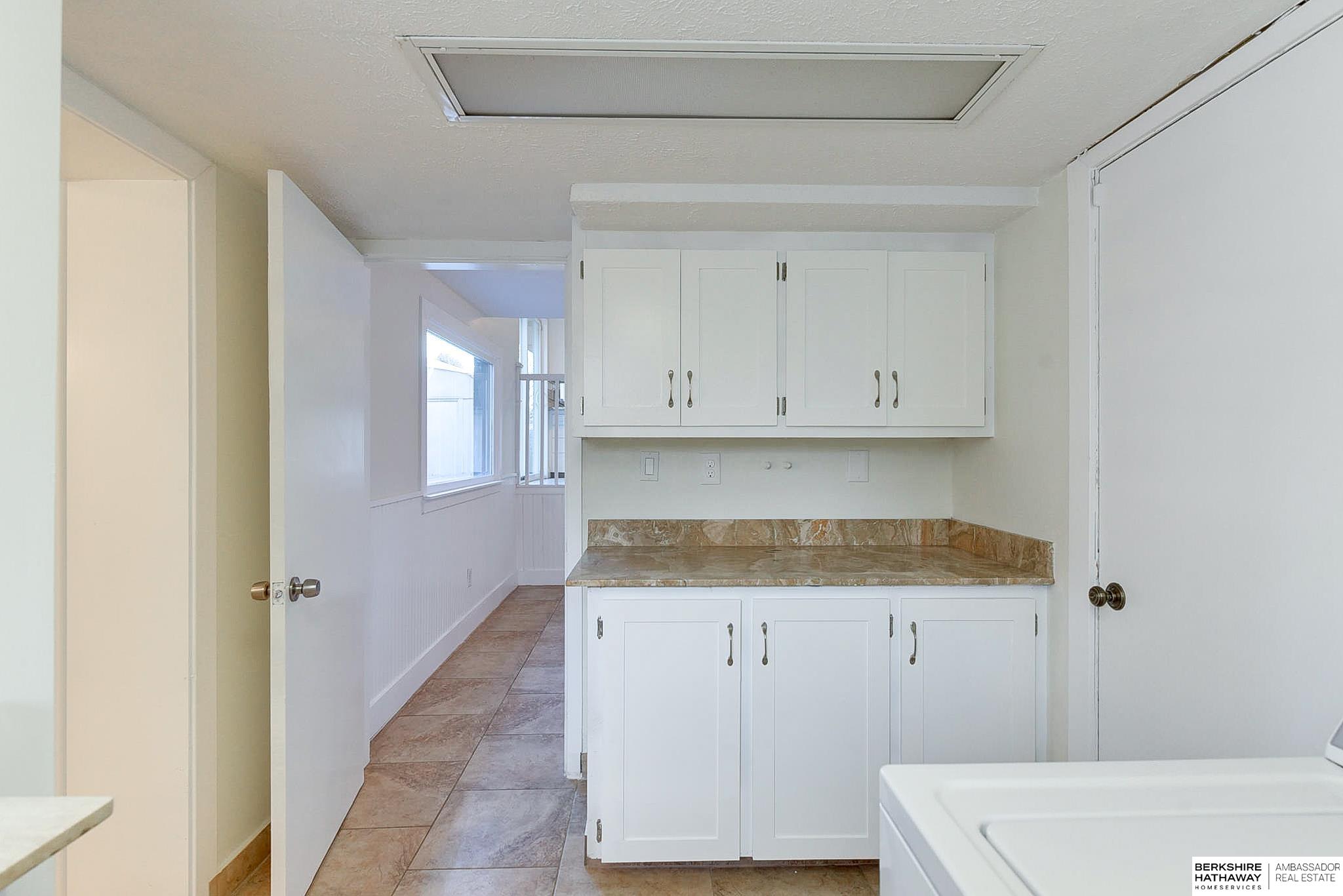 Omaha, Nebraska 68134, United States, 4 Bedrooms Bedrooms, ,3 BathroomsBathrooms,Residential,Pending,18602