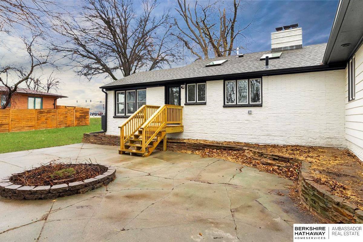 Elkhorn, Nebraska 68022, United States, 4 Bedrooms Bedrooms, ,3 BathroomsBathrooms,Residential,Active,98909