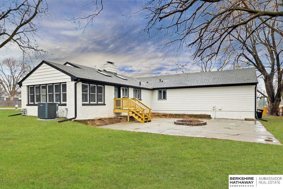 Elkhorn, Nebraska 68022, United States, 4 Bedrooms Bedrooms, ,3 BathroomsBathrooms,Residential,Active,98909