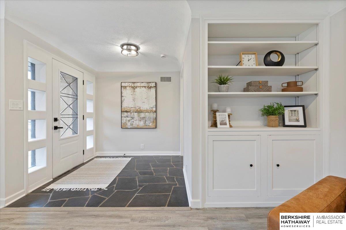 Elkhorn, Nebraska 68022, United States, 4 Bedrooms Bedrooms, ,3 BathroomsBathrooms,Residential,Active,98909