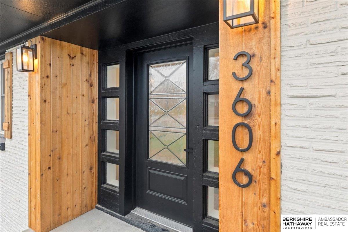 Elkhorn, Nebraska 68022, United States, 4 Bedrooms Bedrooms, ,3 BathroomsBathrooms,Residential,Active,98909