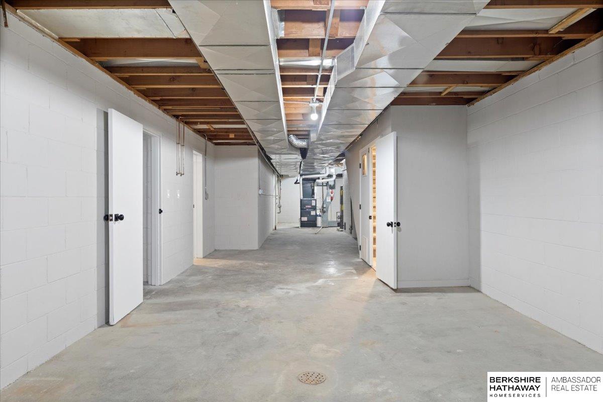 Elkhorn, Nebraska 68022, United States, 4 Bedrooms Bedrooms, ,3 BathroomsBathrooms,Residential,Active,98909