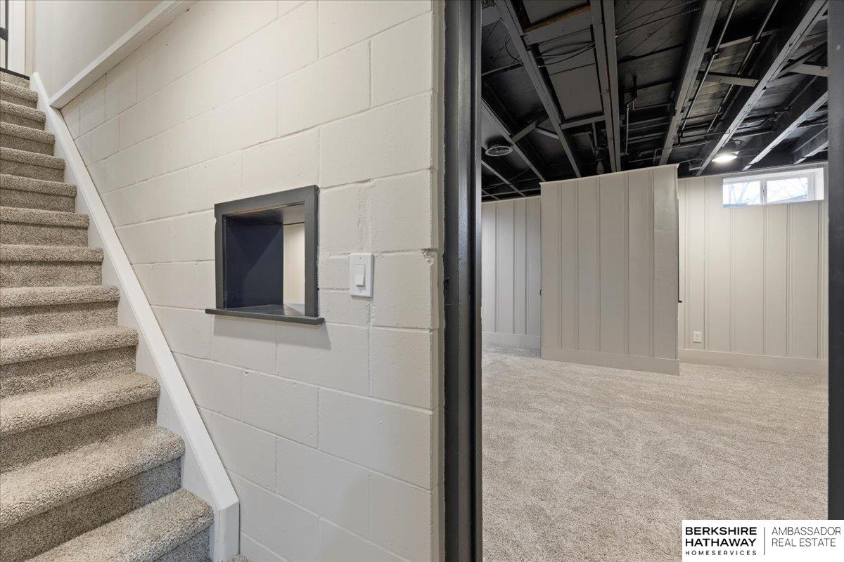 Elkhorn, Nebraska 68022, United States, 4 Bedrooms Bedrooms, ,3 BathroomsBathrooms,Residential,Active,98909