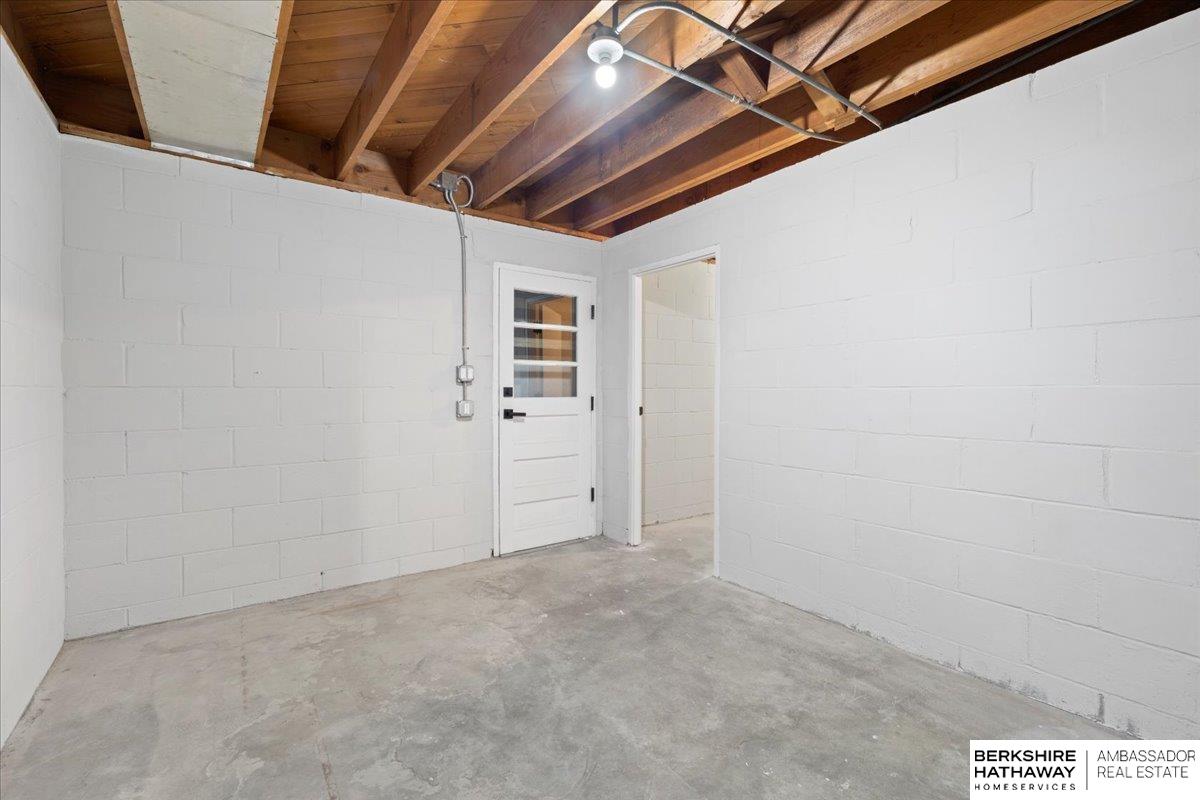 Elkhorn, Nebraska 68022, United States, 4 Bedrooms Bedrooms, ,3 BathroomsBathrooms,Residential,Active,98909