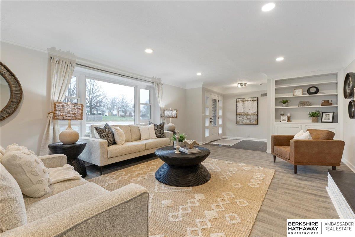 Elkhorn, Nebraska 68022, United States, 4 Bedrooms Bedrooms, ,3 BathroomsBathrooms,Residential,Active,98909