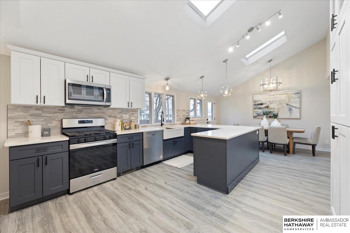 Elkhorn, Nebraska 68022, United States, 4 Bedrooms Bedrooms, ,3 BathroomsBathrooms,Residential,Active,98909