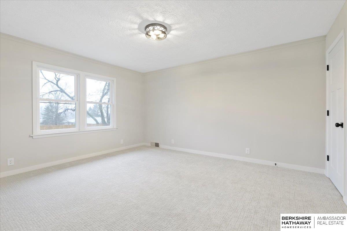 Elkhorn, Nebraska 68022, United States, 4 Bedrooms Bedrooms, ,3 BathroomsBathrooms,Residential,Active,98909